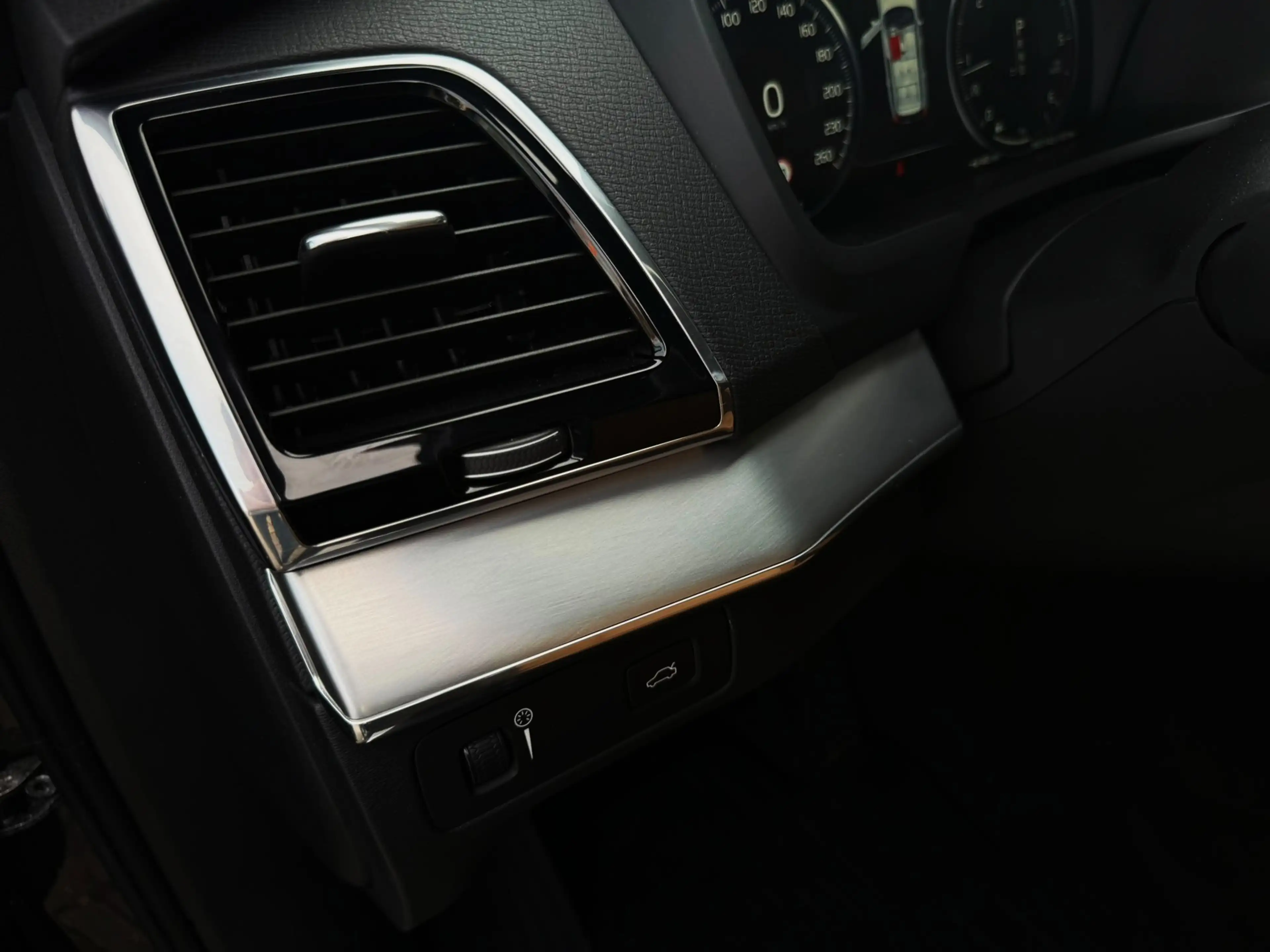 Volvo XC90 2.0 D4 90th Anniversary Edition 190PK|Full Led|Ada — photo 15