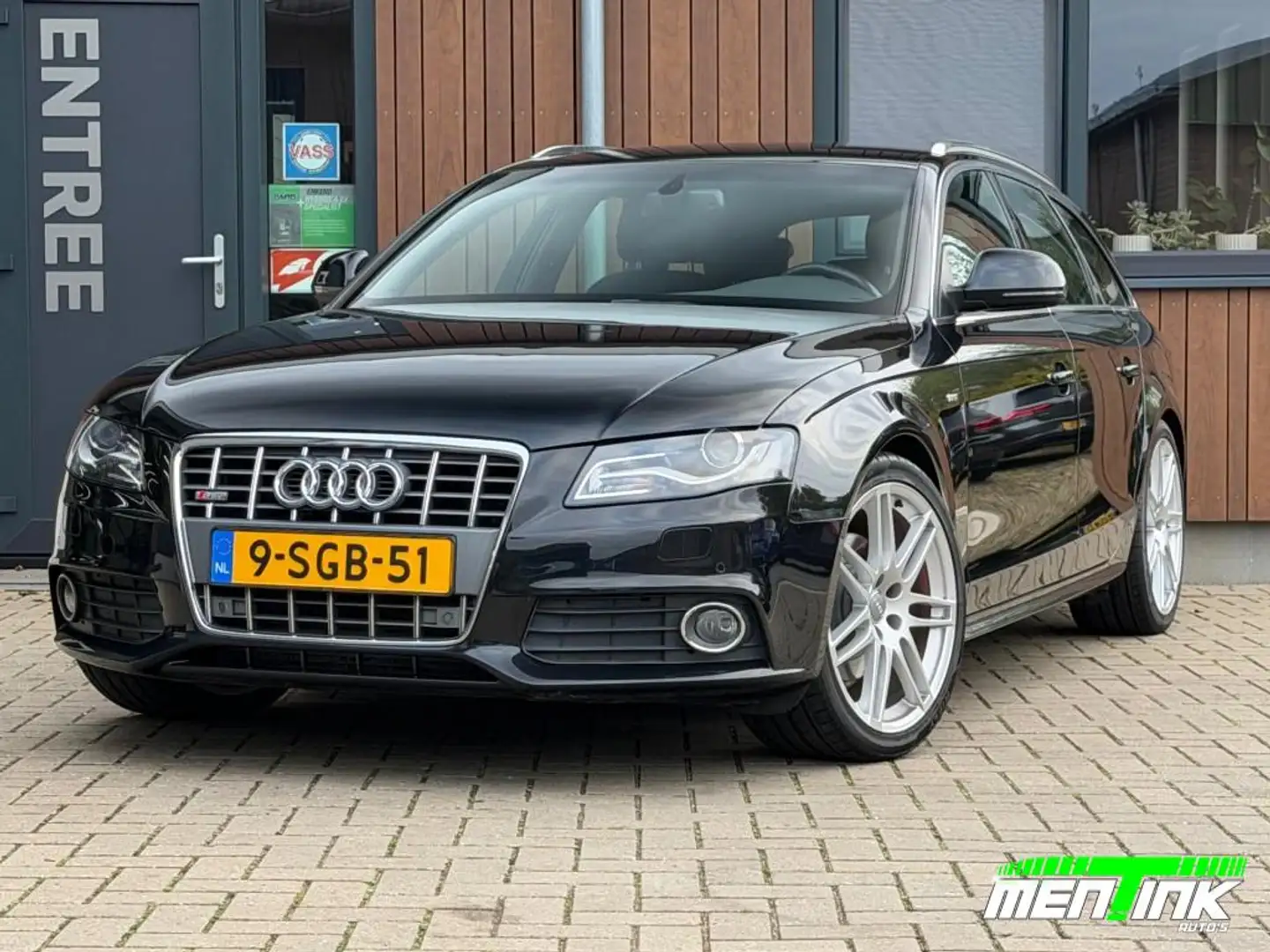 Audi A4 1.8 TFSI S-Line Xenon Navi Stoelverw. Zwart - 1