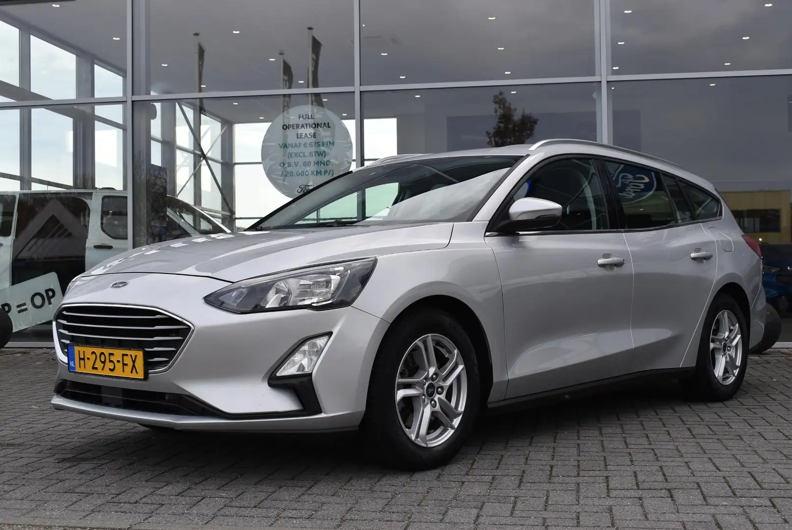 Ford Focus Wagon 1.0 EcoBoost Trend Edition Business | Climat Grijs - 2