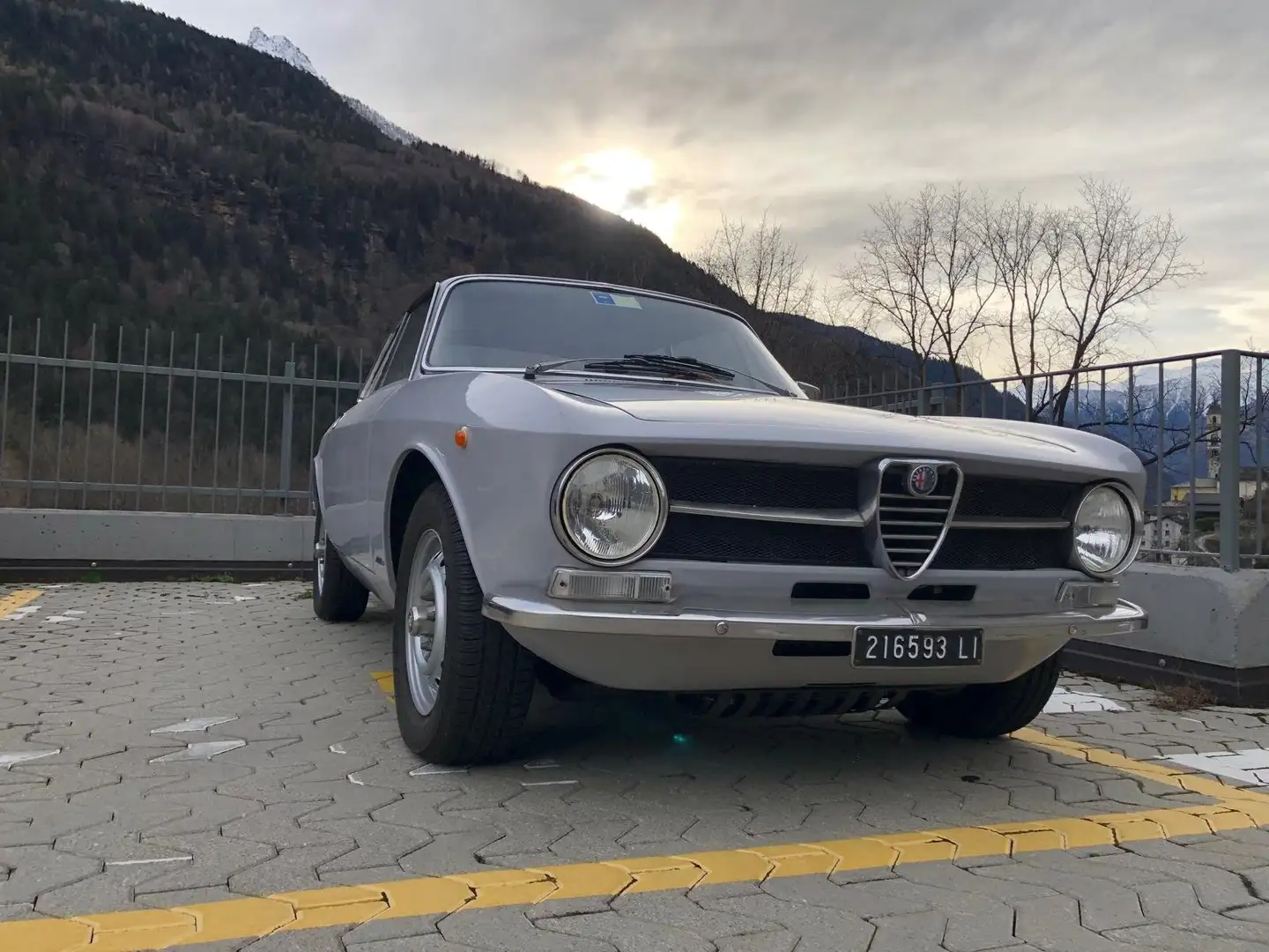Alfa Romeo GT Junior 1300 Grigio - 2