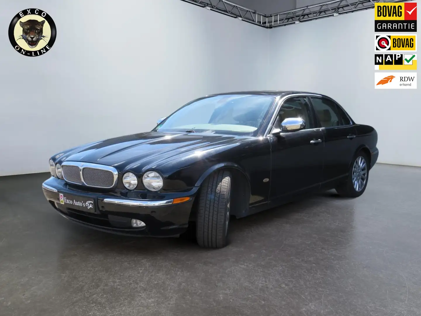 Jaguar XJ 2.7D V6 Zwart - 1