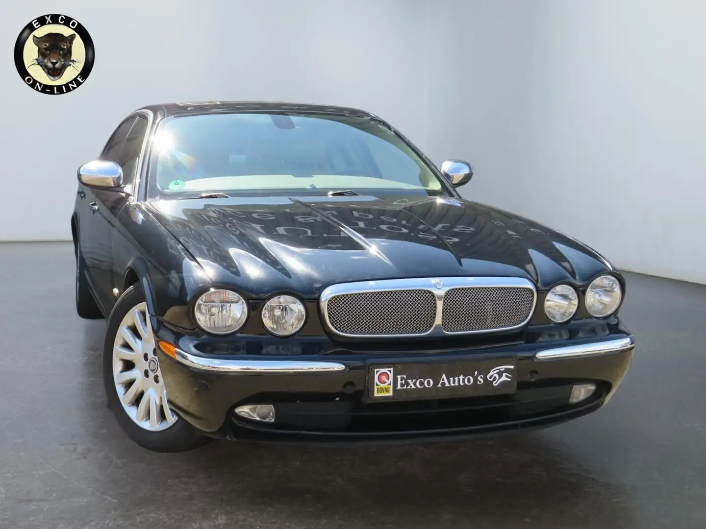 Jaguar XJ 2.7D V6 Zwart - 2