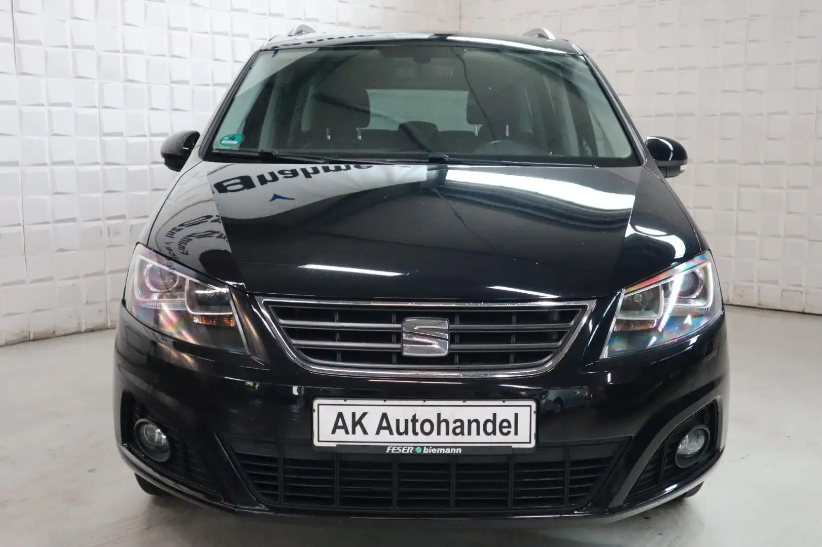SEAT Alhambra Style Plus,Xenon,Kamera,SHZ,7-Sitzer Schwarz - 2