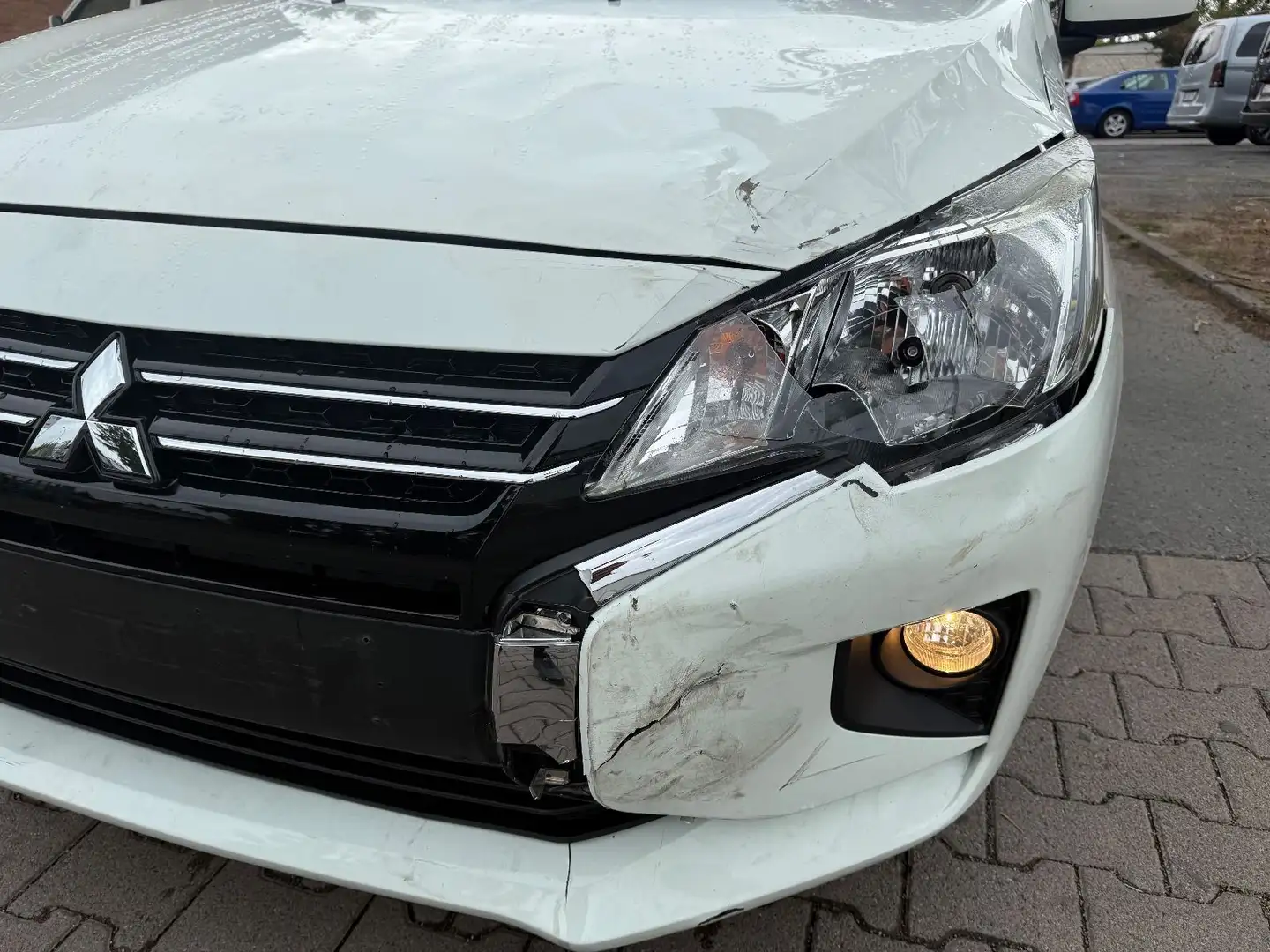Mitsubishi Space Star 1.0 MIVEC NO AC/KEIN KLIMA Weiß - 2