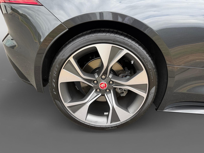 Jaguar F-Type R-Dynamic-P300 — photo 8