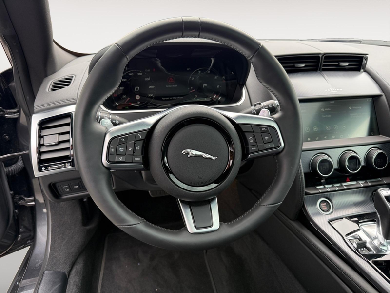 Jaguar F-Type R-Dynamic-P300 — photo 12