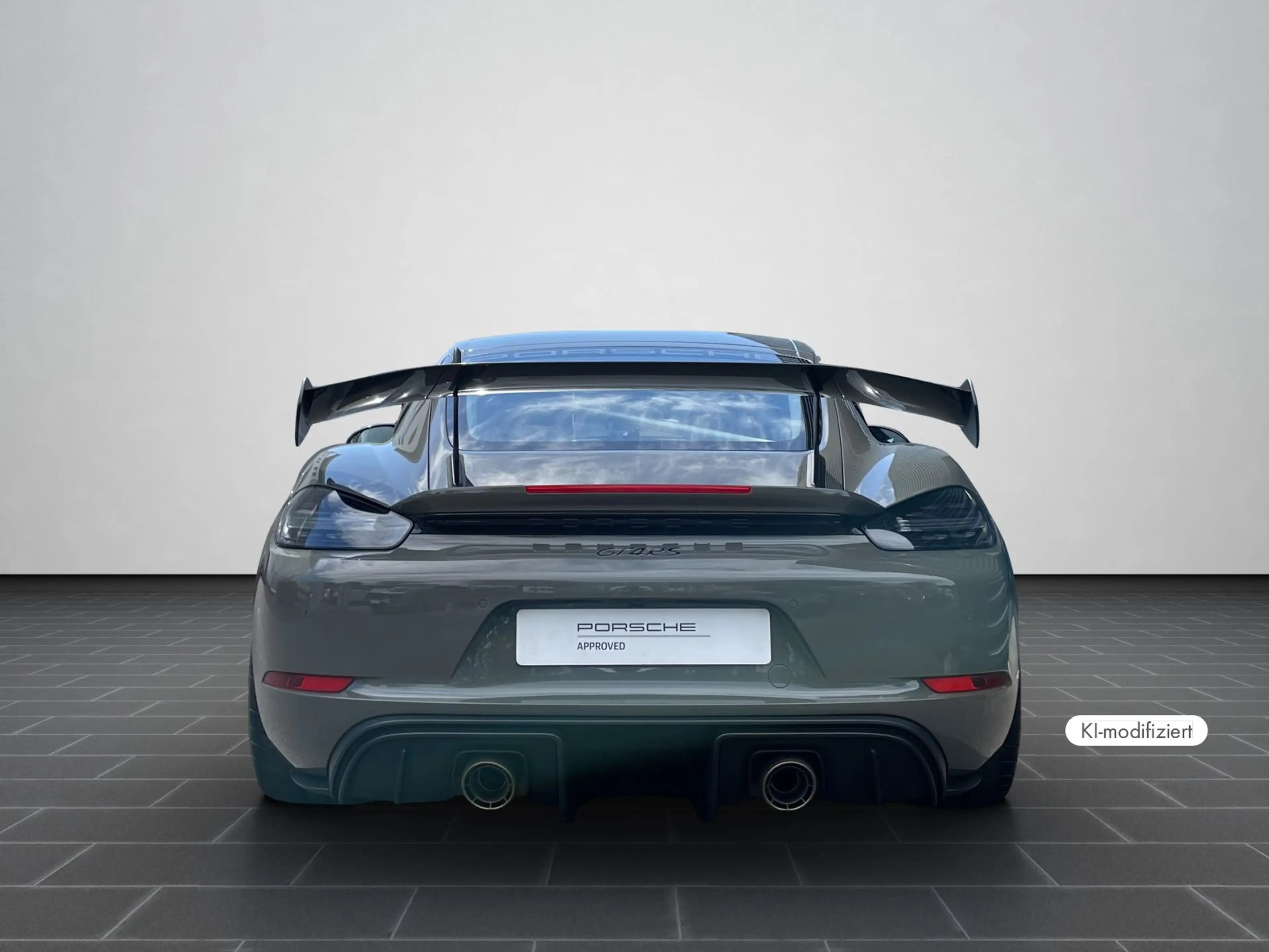 Porsche Cayman 718 GT4 RS — photo 7