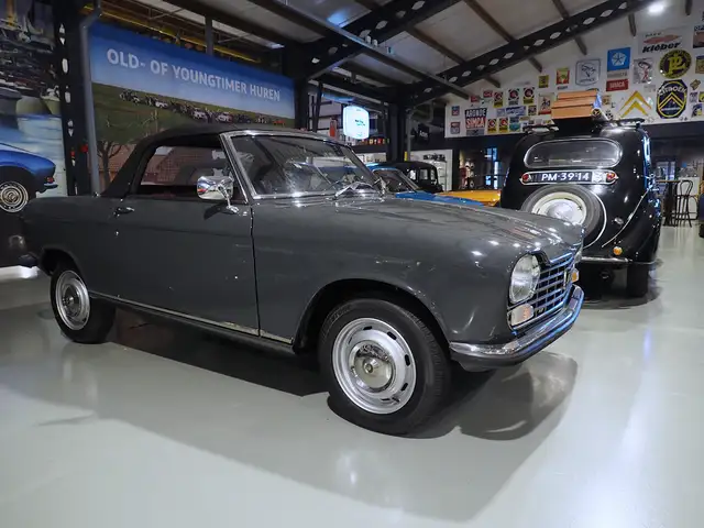 Peugeot 204 Cabriolet