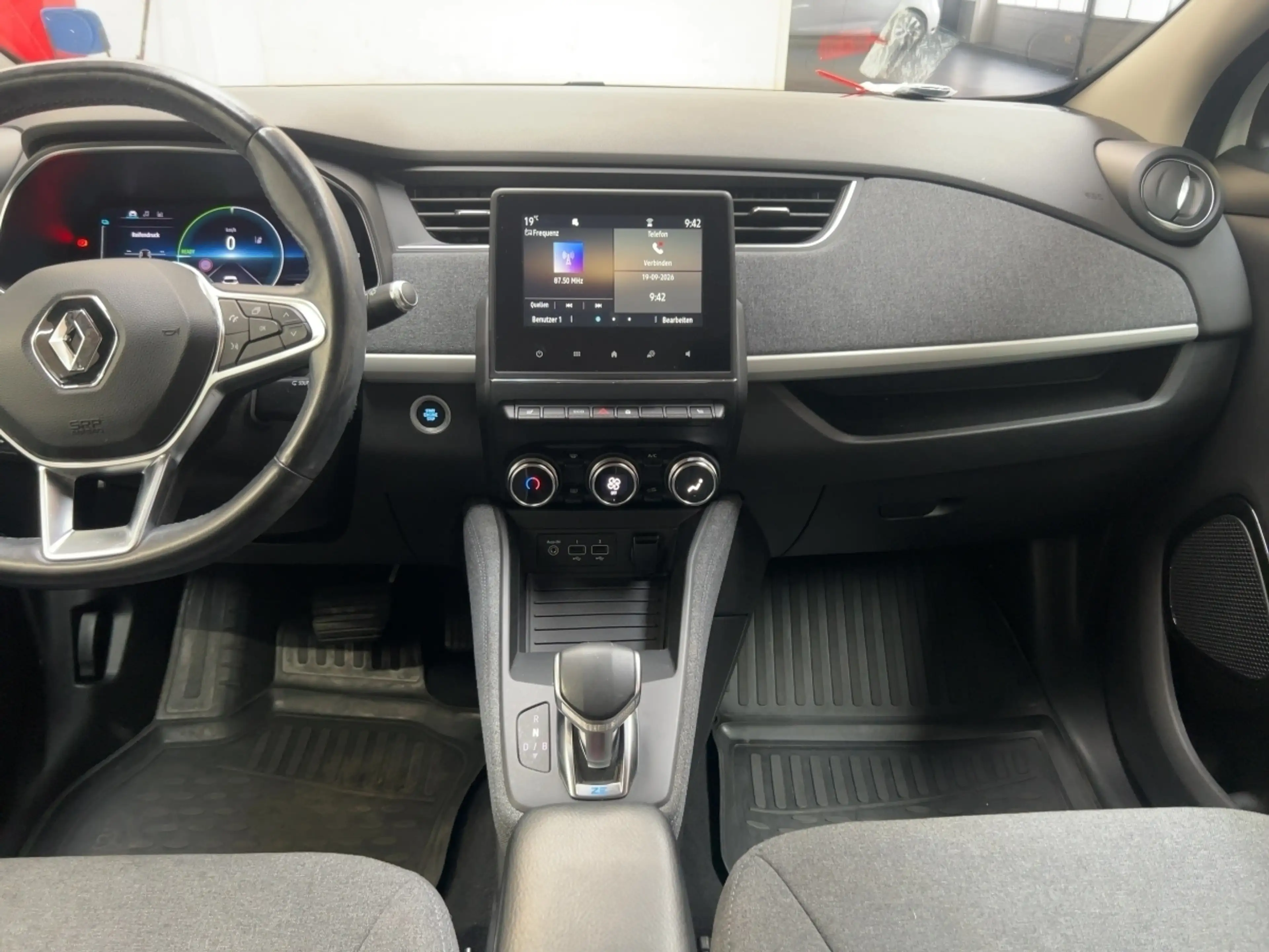 Renault ZOE R110 Z.E. 50 Experience Batteriekauf - CCS Komfort-Paket + Winter-Paket + Visio-Paket + Ganzjahresreifen — photo 12