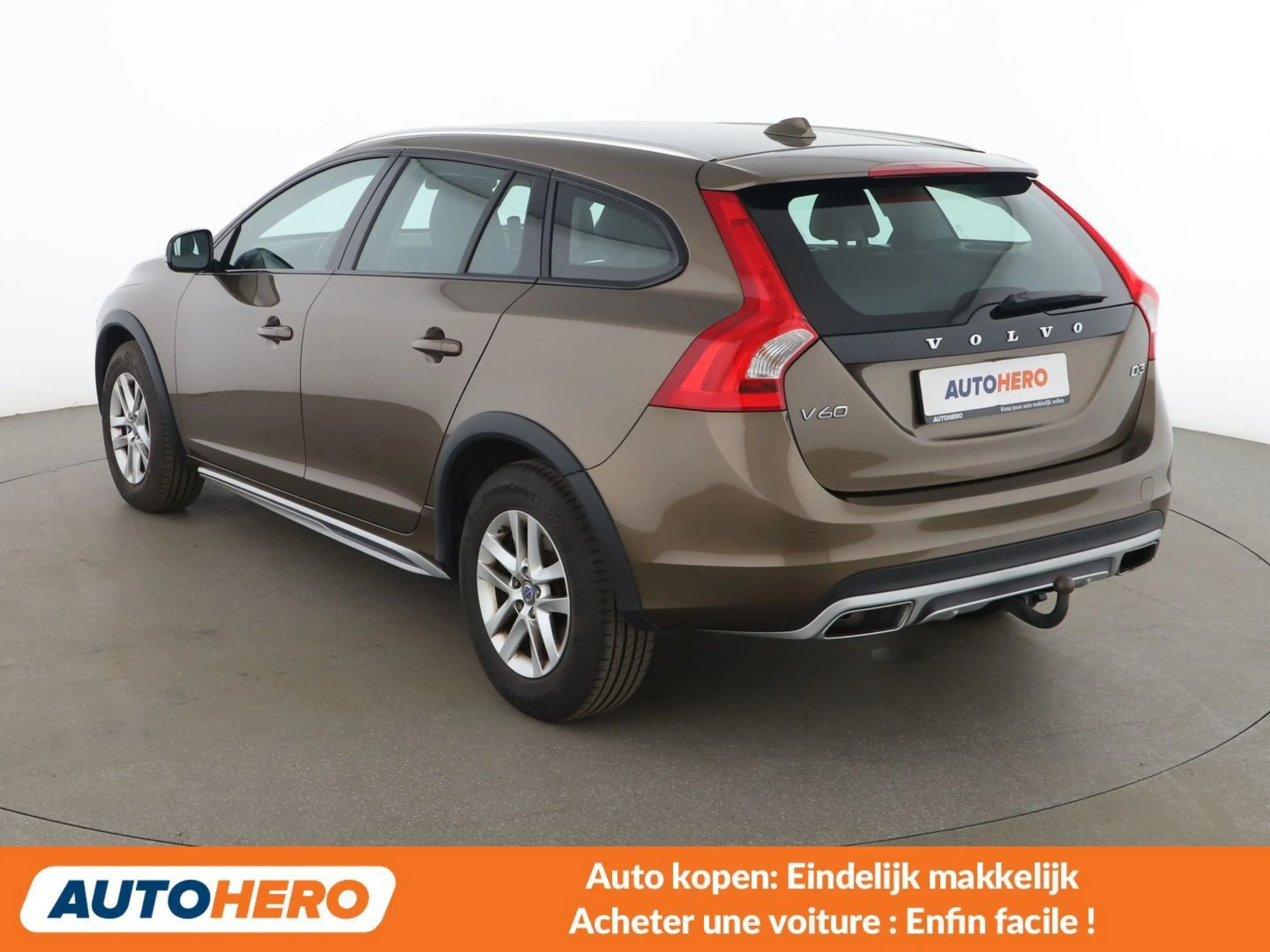 Volvo V60 Cross Country 2.0 D3 Kinetic — photo 4