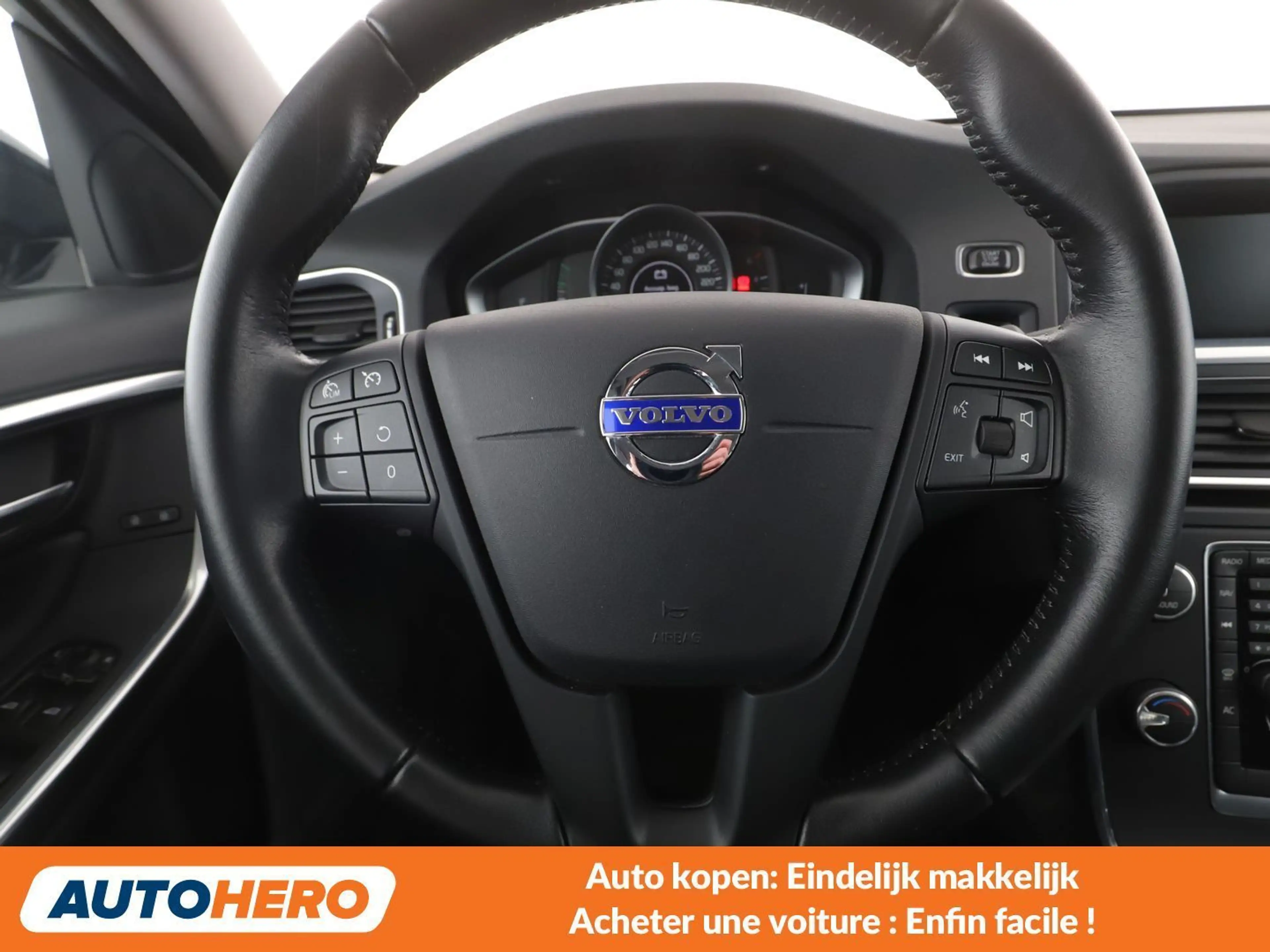 Volvo V60 Cross Country 2.0 D3 Kinetic — photo 5