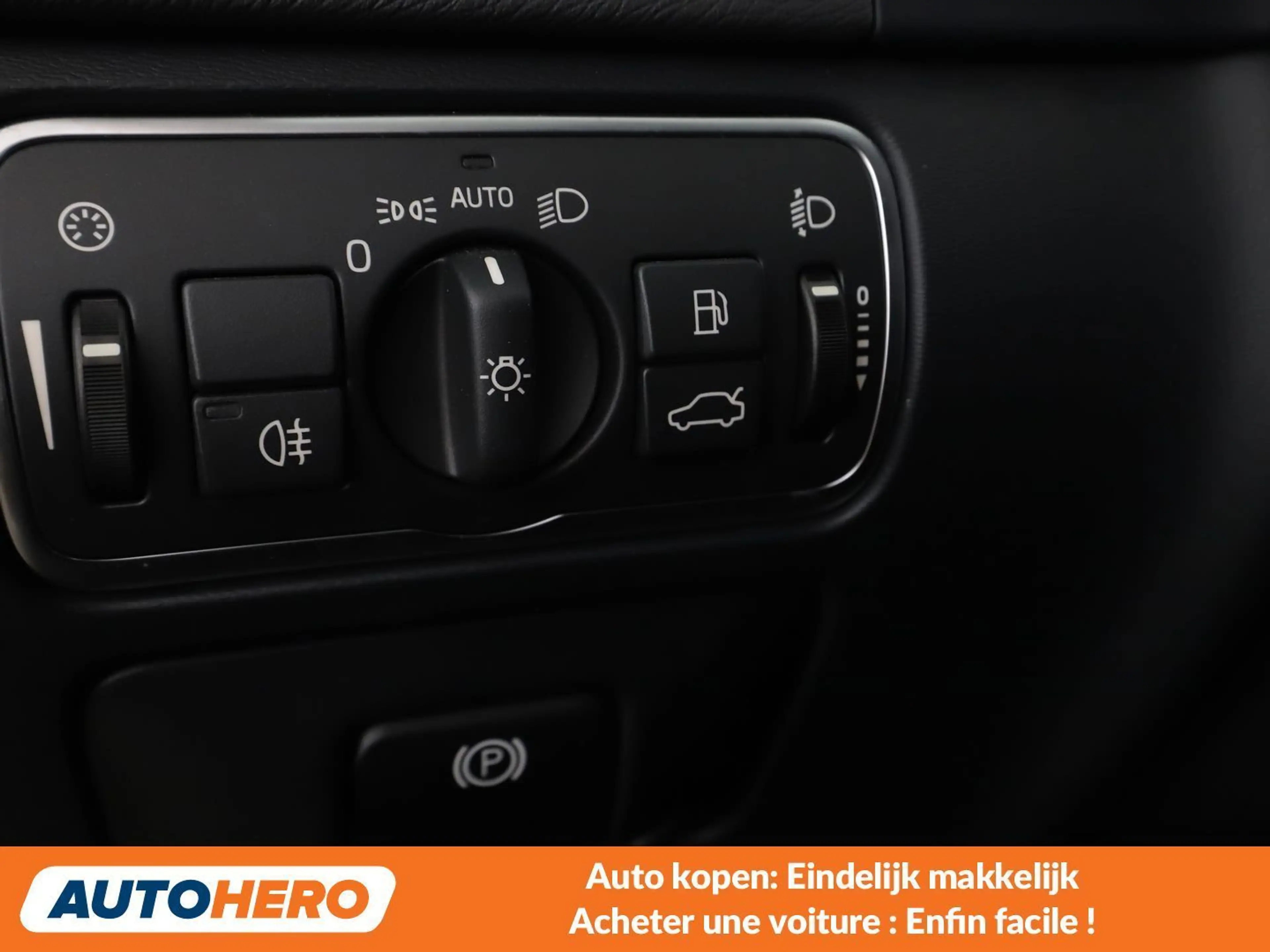 Volvo V60 Cross Country 2.0 D3 Kinetic — photo 11