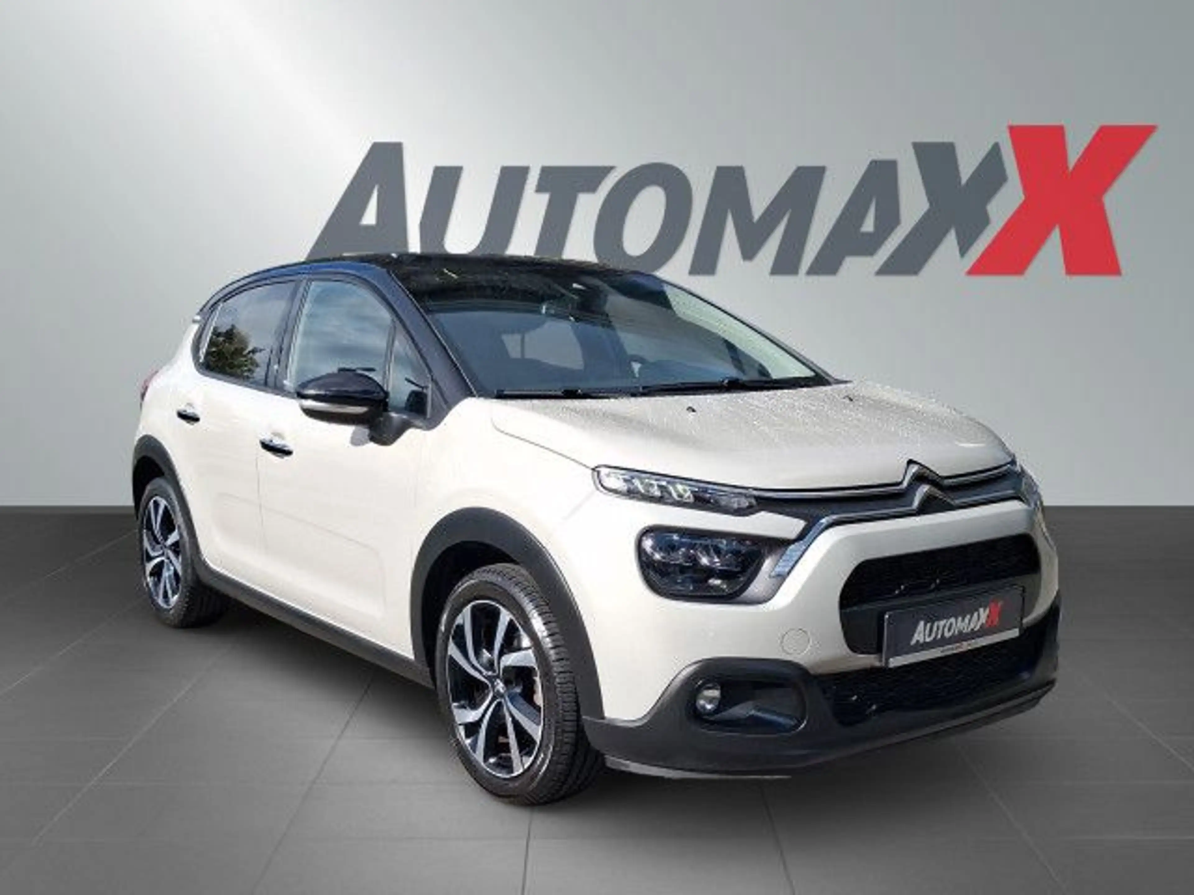 Citroen C35 C3 Pure Tech 82 SHINE Navi LED CarPlay Bluetooth — photo 6