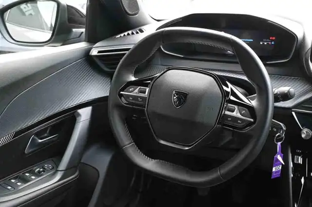 Peugeot 2008 view 12