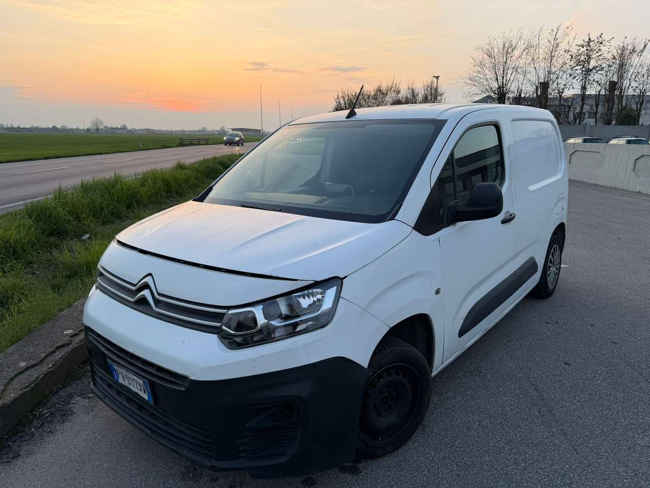 Citroen Berlingo BlueHDI 100 S&S Van M Club