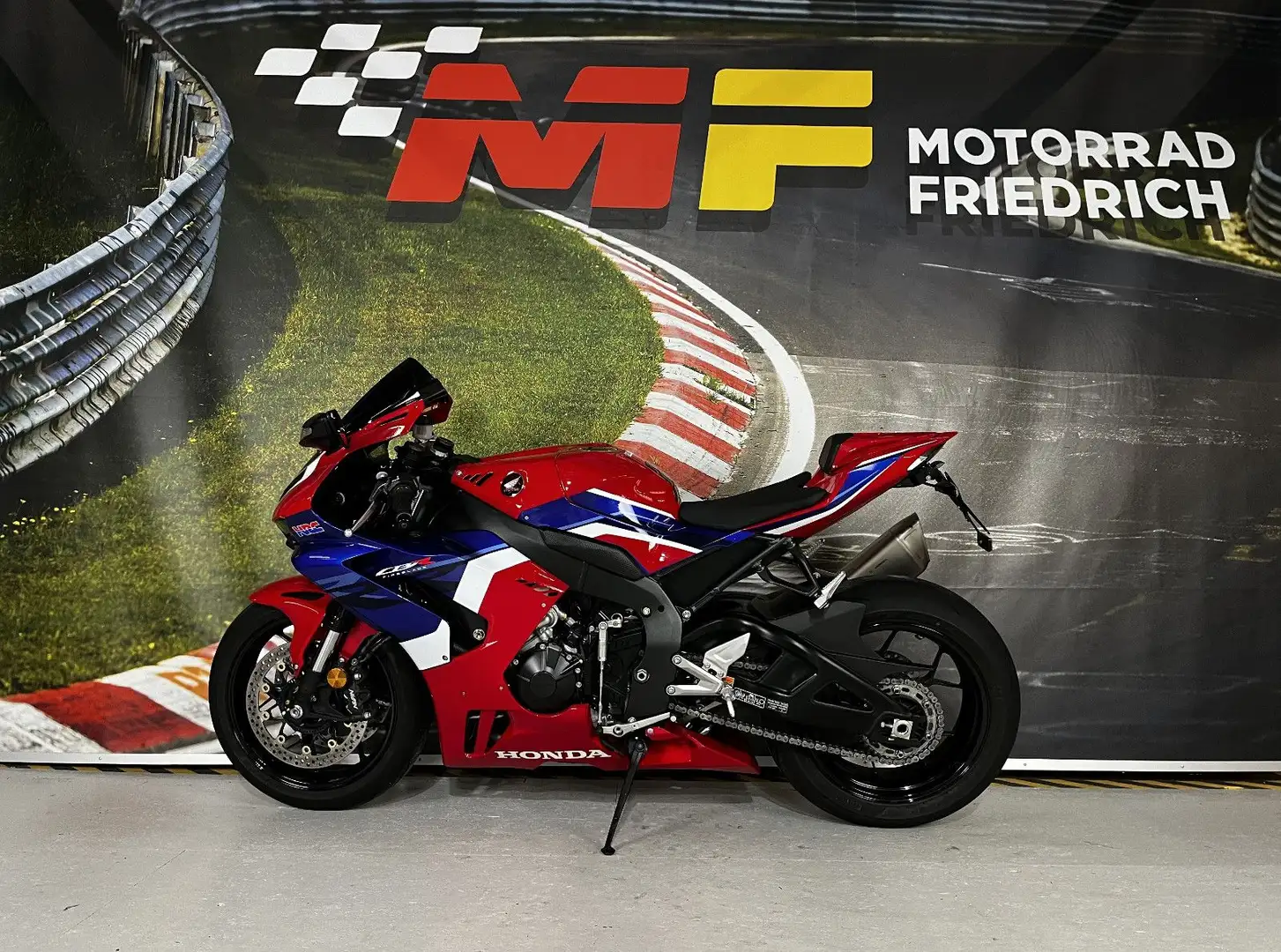 Honda CBR 1000 RR-R SC82 [SPORTLICHES ZUBEHÖR] Rojo - 2