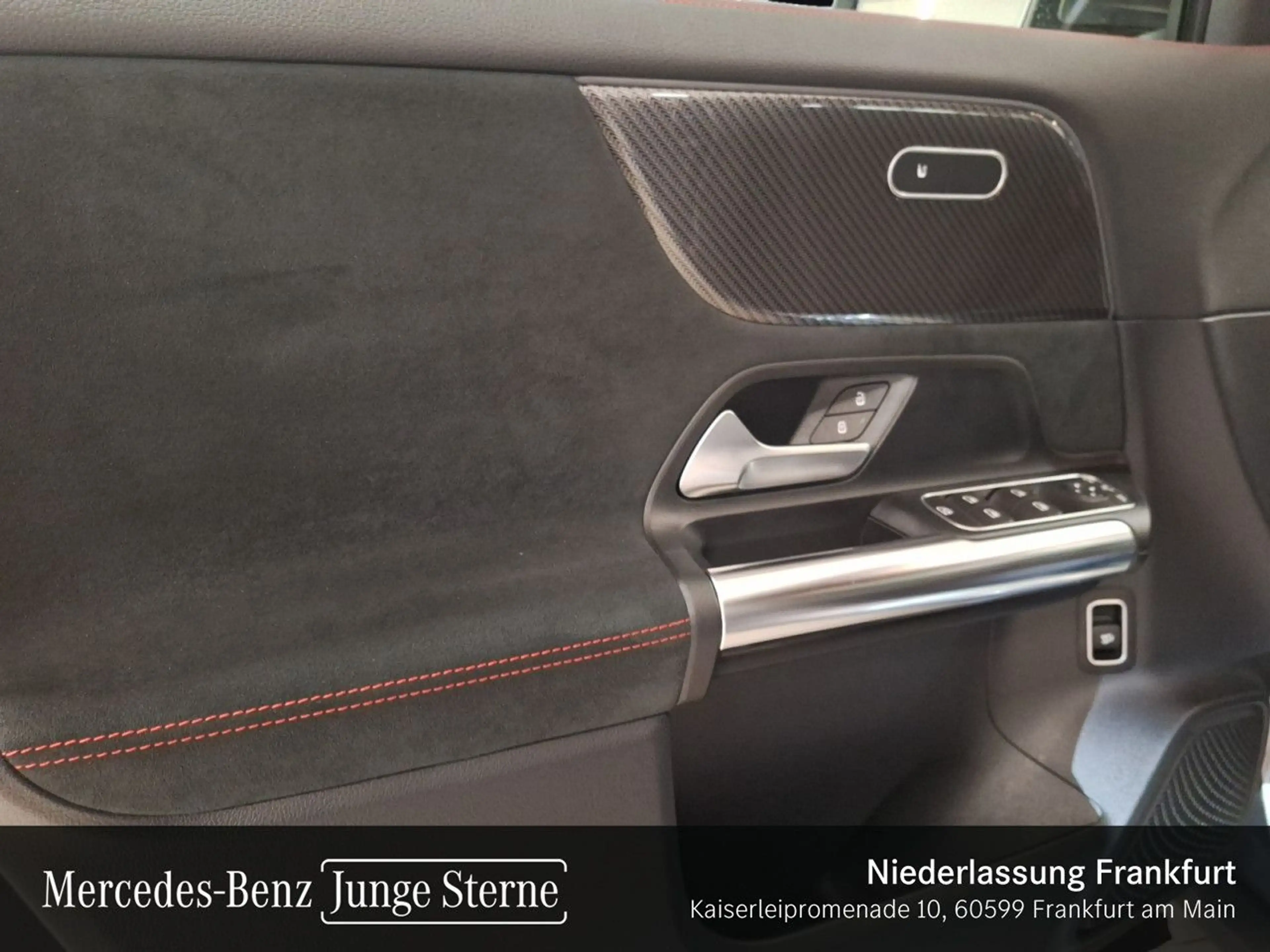 Mercedes-Benz GLA 200 AMG+AHK+LED+KAMERA+7G — photo 12