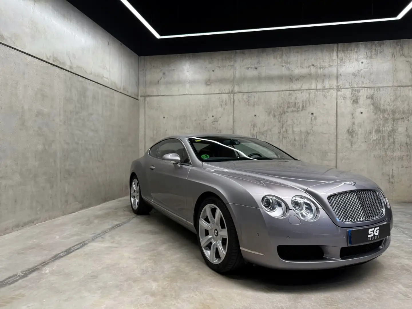 Bentley Continental GT Mulliner W12 Aut. Plateado - 1