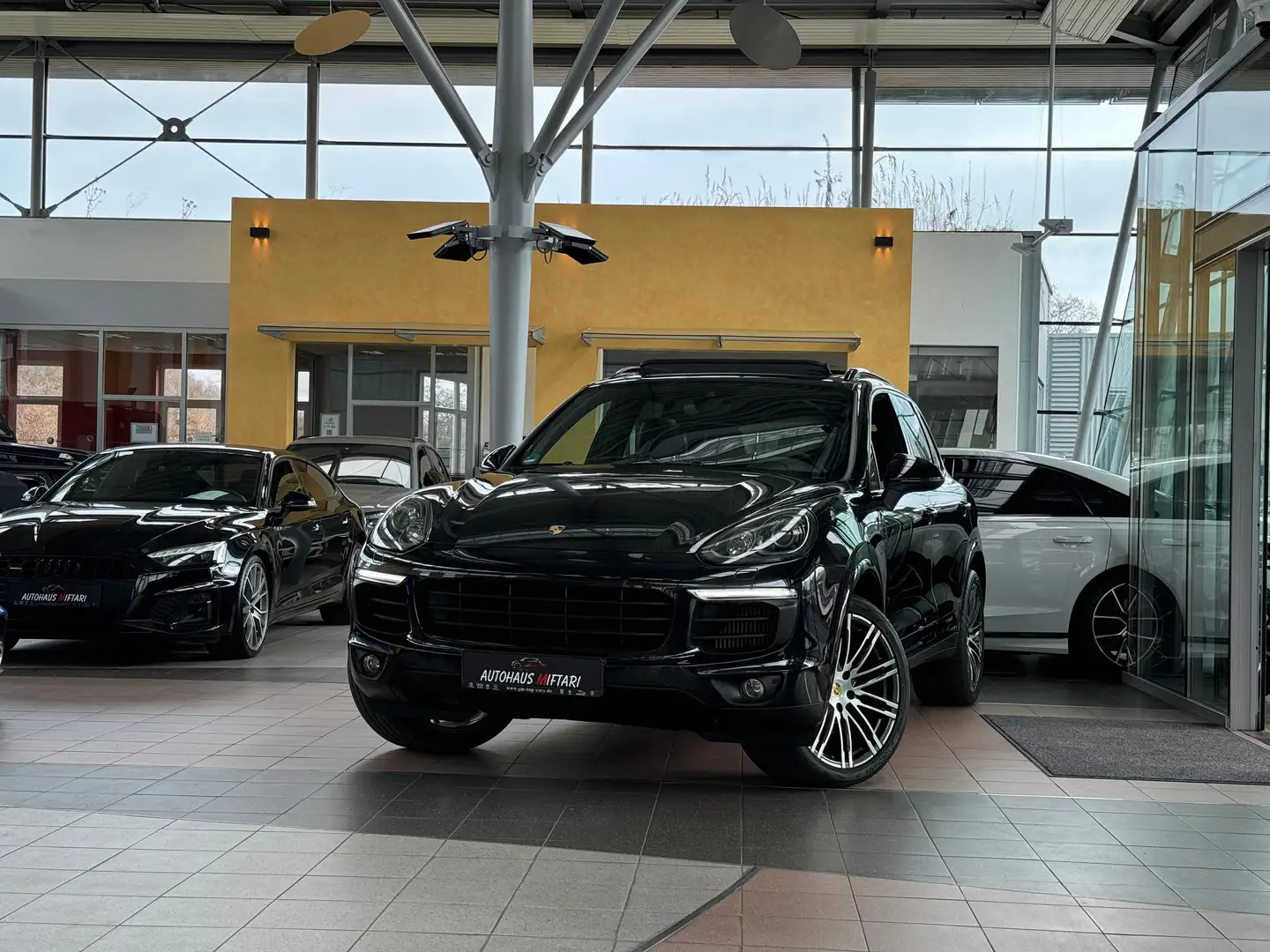 Porsche Cayenne Diesel Pano Bi-Xenon Luft 21" Bose Exterieur Kamer Schwarz - 1