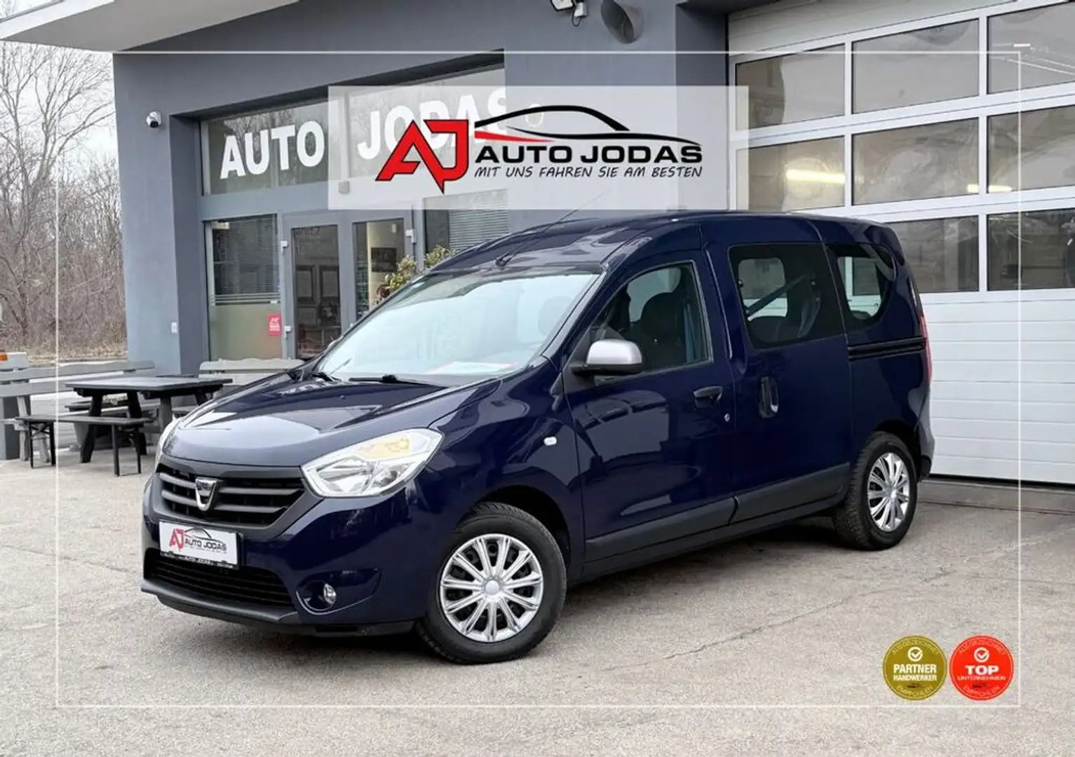 Dacia Dokker Celebration TCe 115 **Navigation/Tempomat** Blau - 1