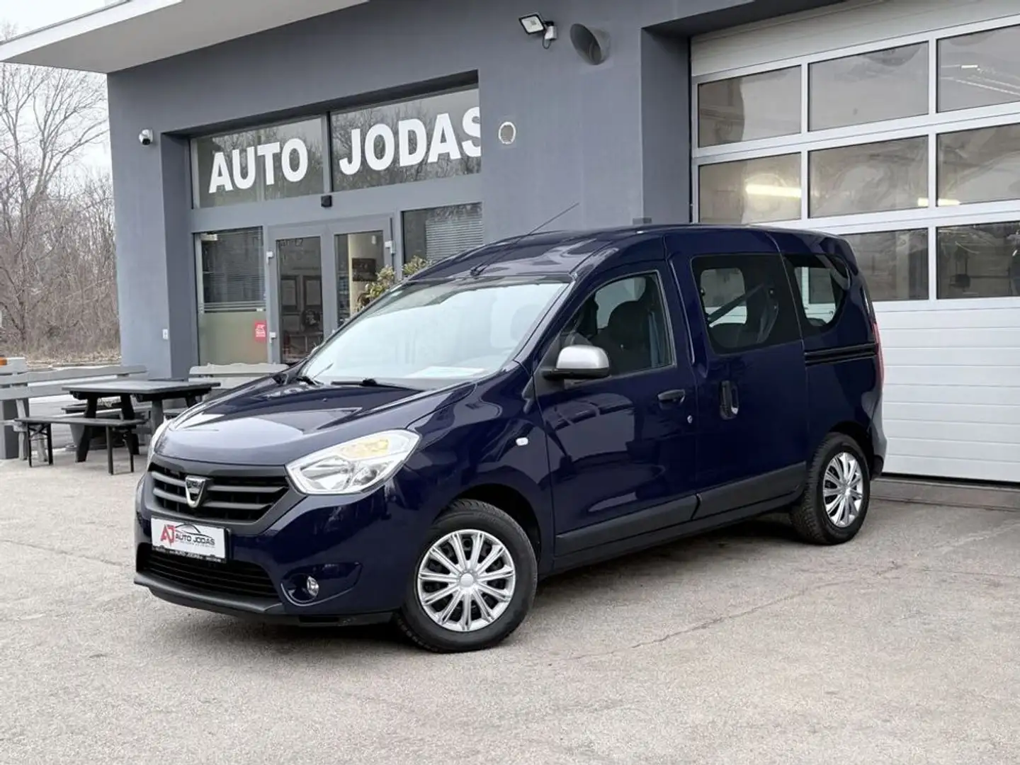 Dacia Dokker Celebration TCe 115 **Navigation/Tempomat** Blau - 2