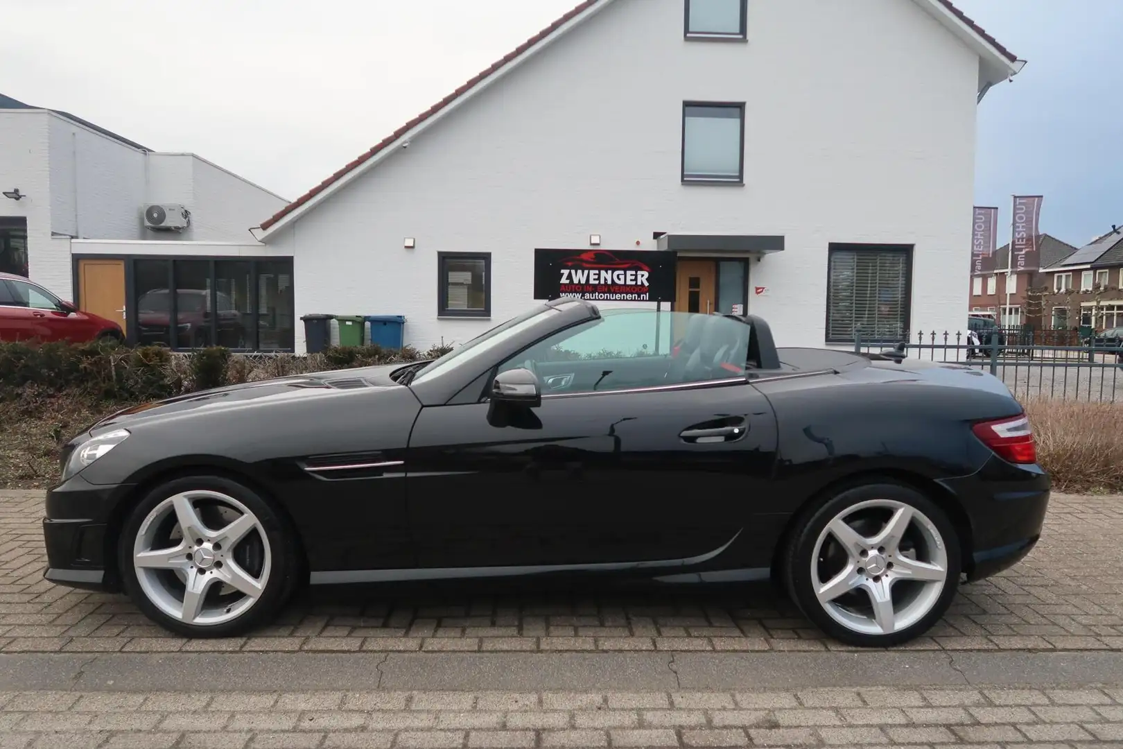 Mercedes-Benz SLK 250 Aut AMG|PANORAMADAK|ADAPTIVE CRUISECONTROL|HARMAN- Noir - 2