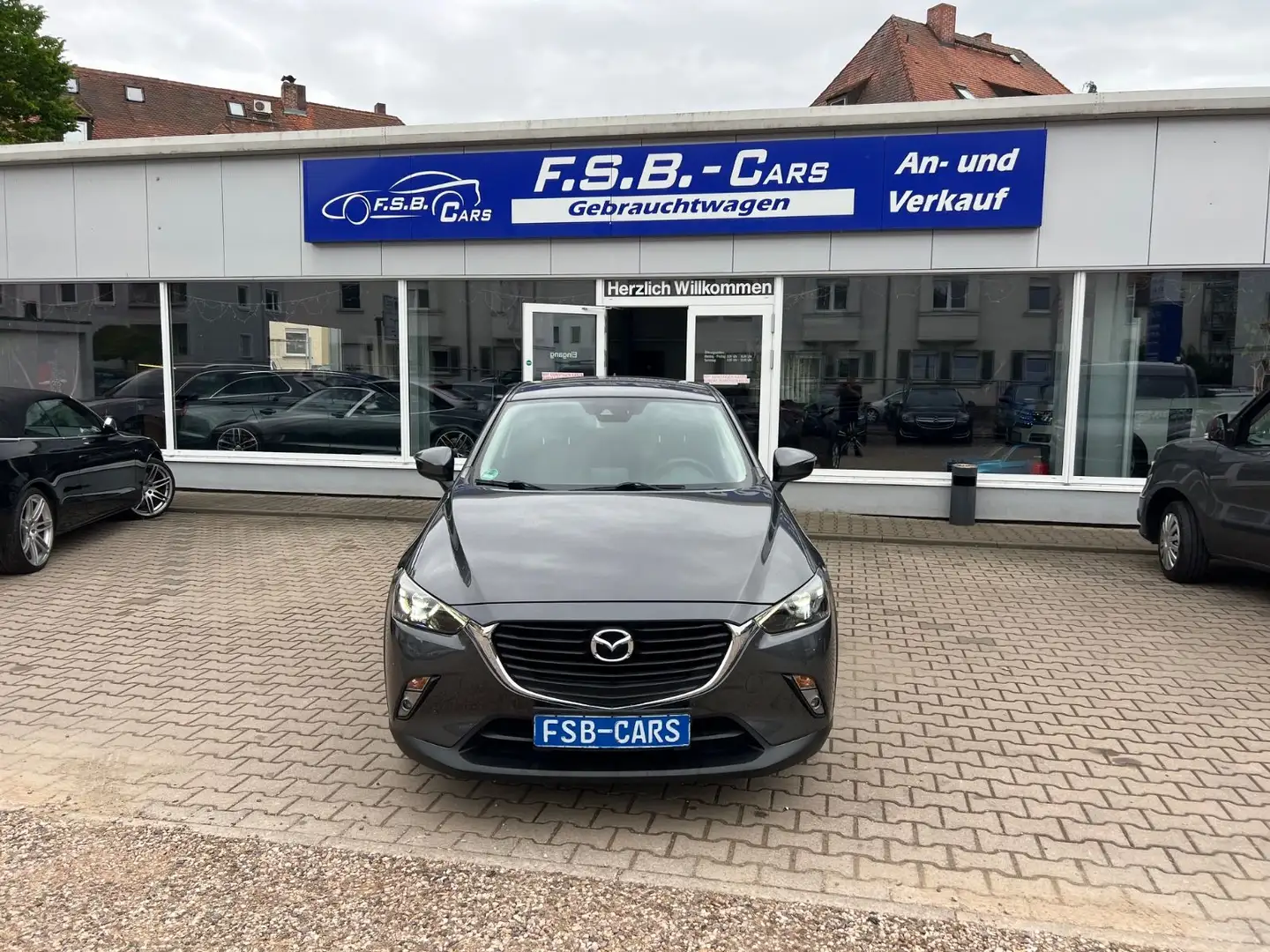 Mazda CX-3 Exclusive-Line Automatik Navi 1-Hand Gris - 2