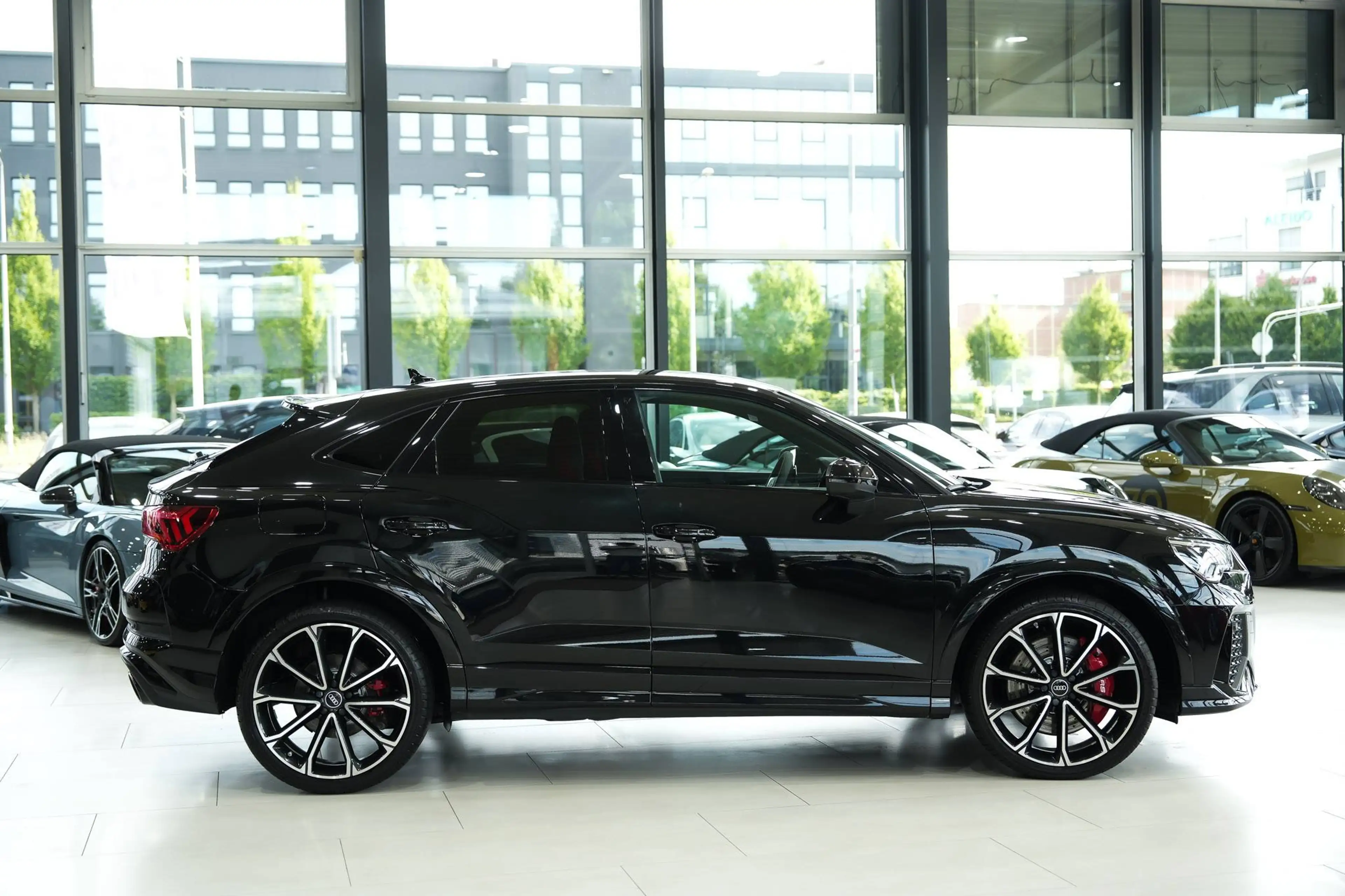 Audi RS Q3 2.5 TFSI quattro*1-HD*ABGAS*SONUS — photo 6