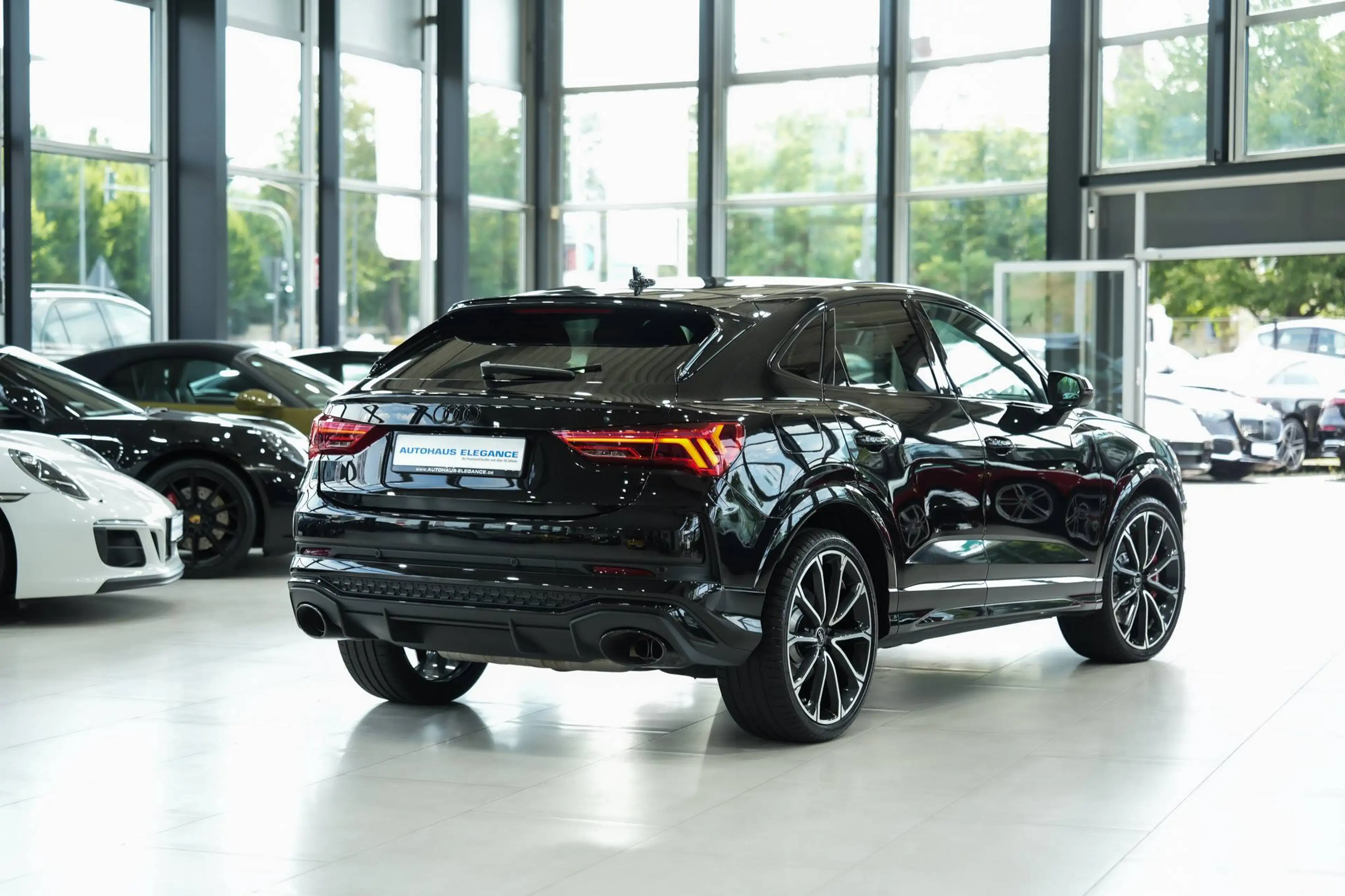 Audi RS Q3 2.5 TFSI quattro*1-HD*ABGAS*SONUS — photo 2