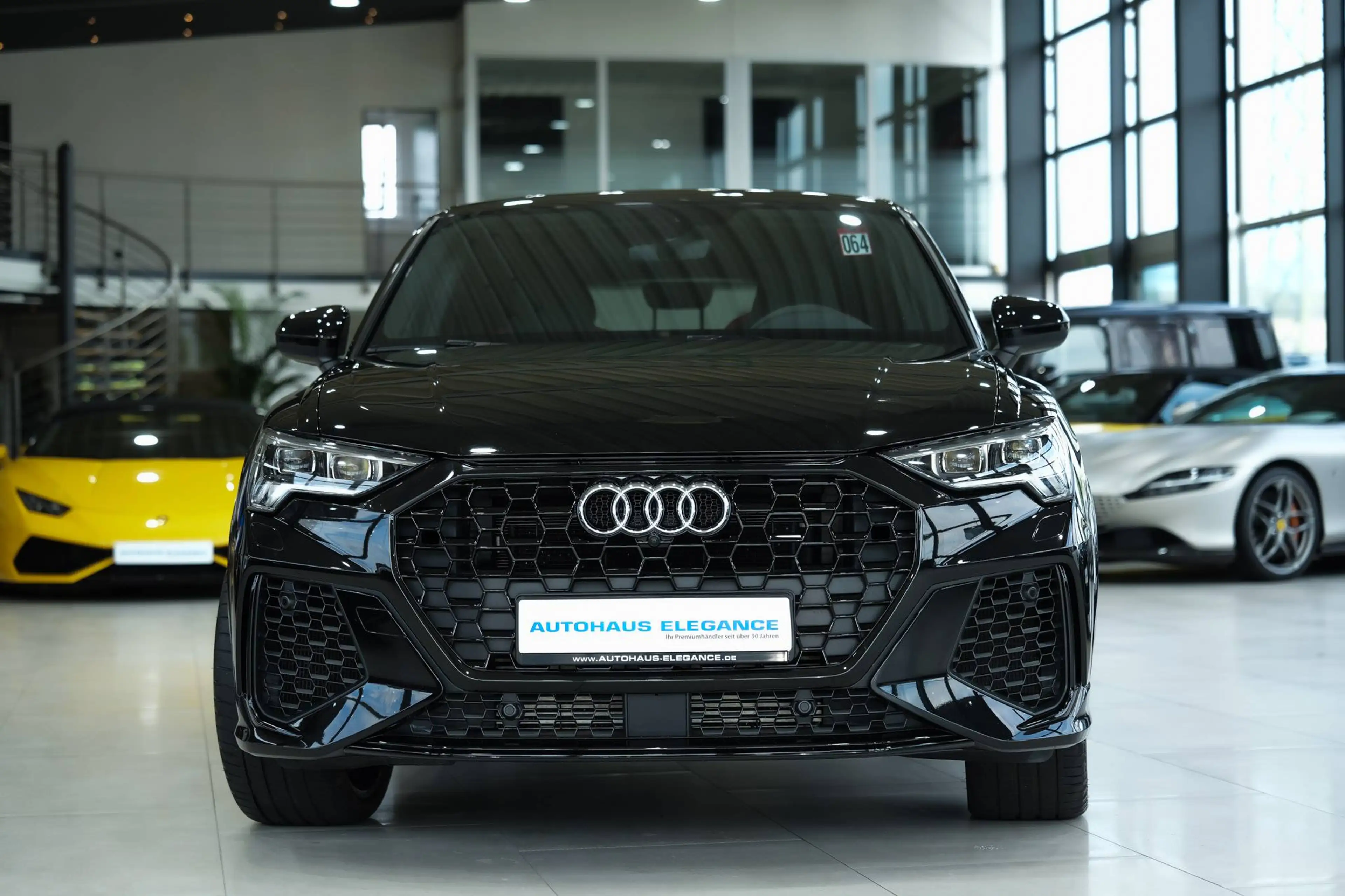 Audi RS Q3 2.5 TFSI quattro*1-HD*ABGAS*SONUS — photo 4