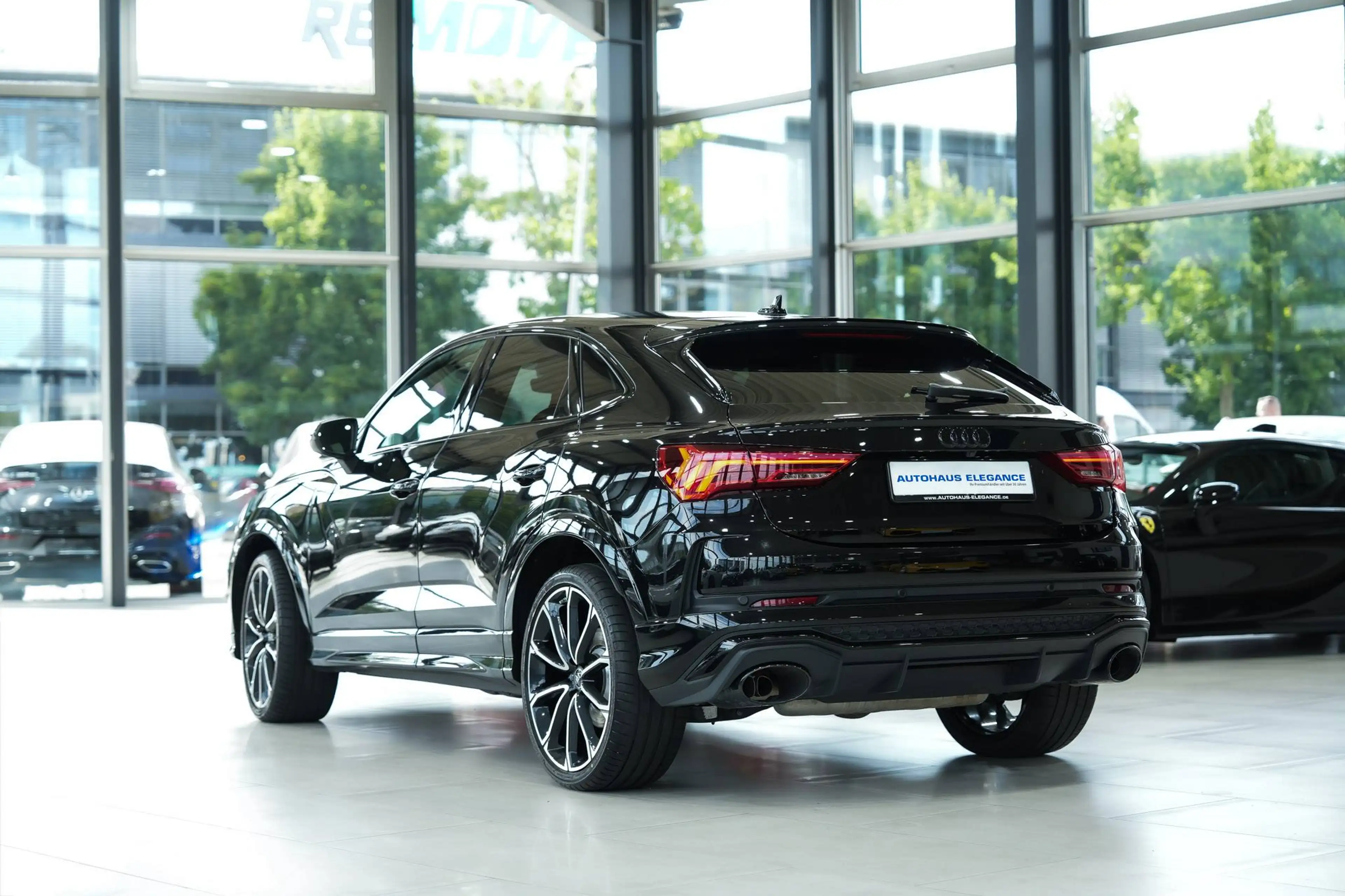 Audi RS Q3 2.5 TFSI quattro*1-HD*ABGAS*SONUS — photo 8
