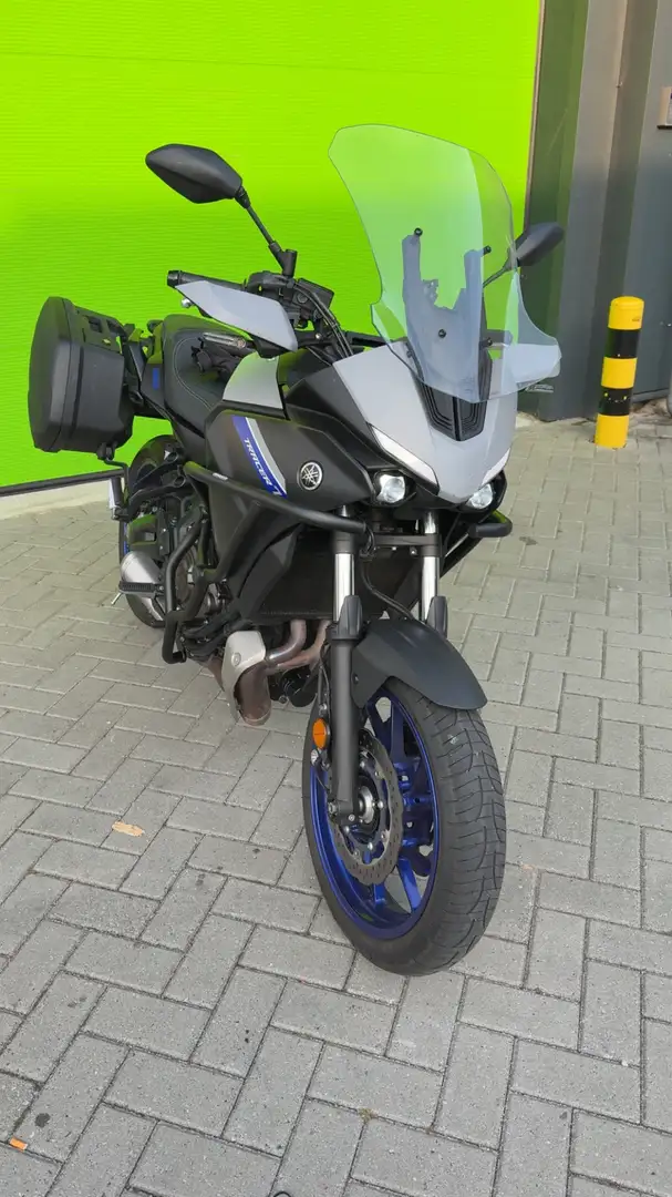 Yamaha Tracer 7 GT Gris - 1