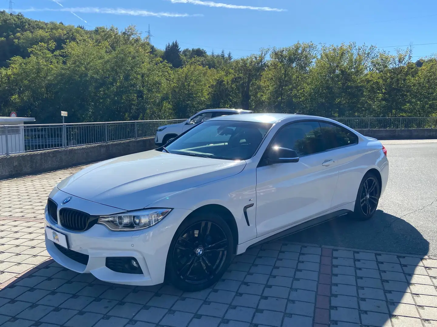BMW 420 420i Coupe xdrive Msport auto - 1