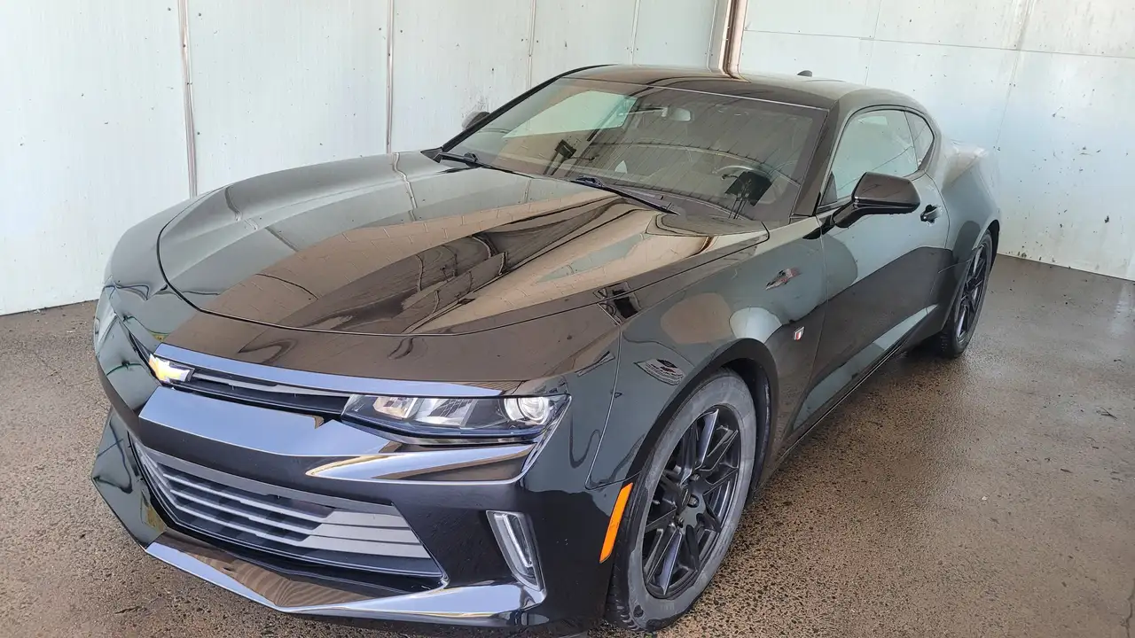 Chevrolet Camaro снимка Chevrolet Camaro