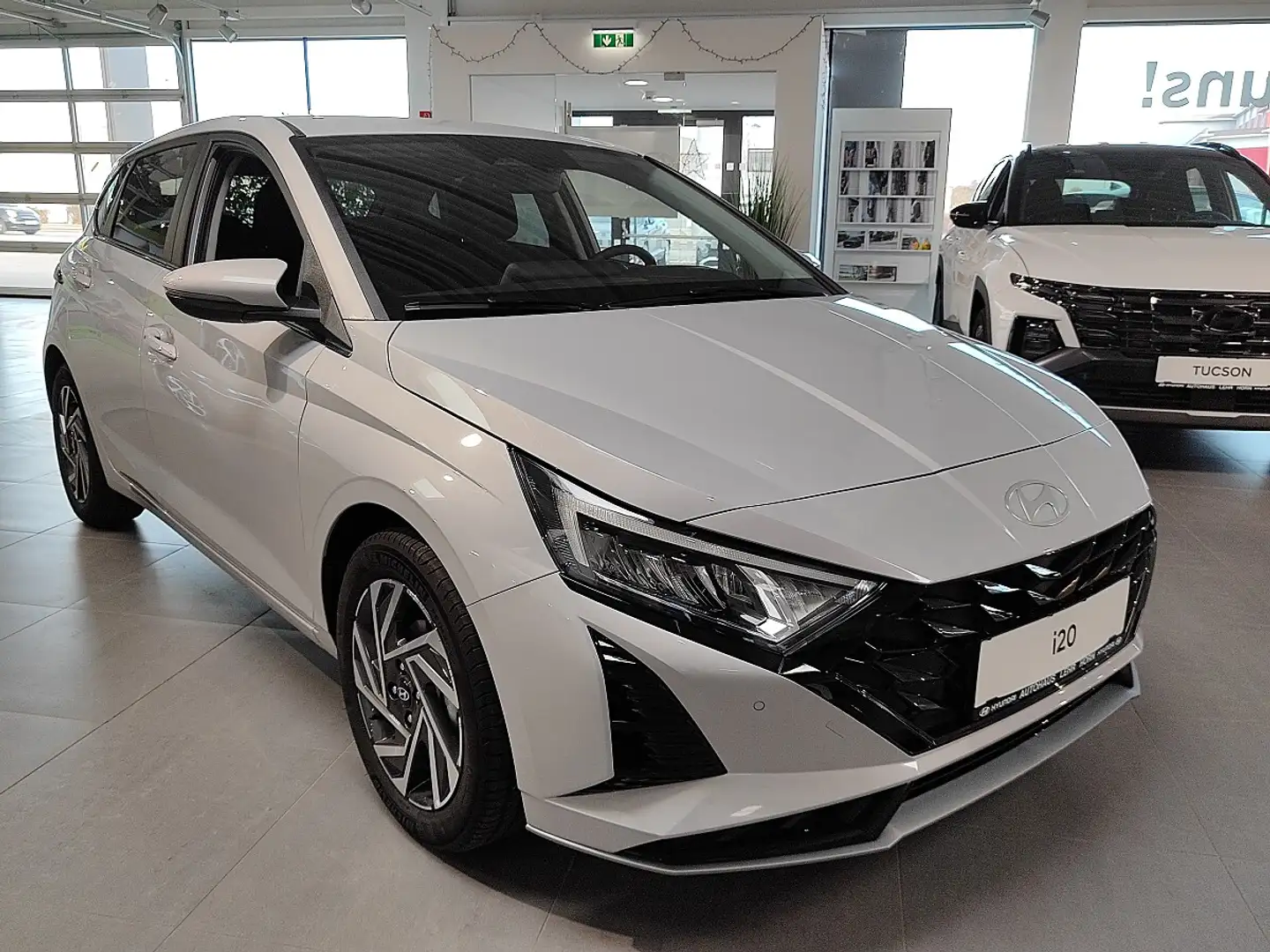 Hyundai i20 1,2 MPI GO PLUS ***bei Leasing, Versicherung u.... Grau - 2