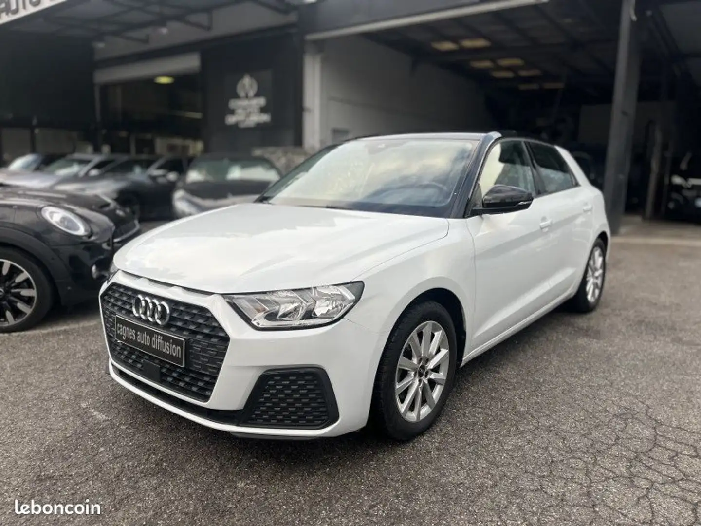 Audi A1 30 TFSI 110CH BUSINESS LINE S TRONIC 7 Blanc - 1