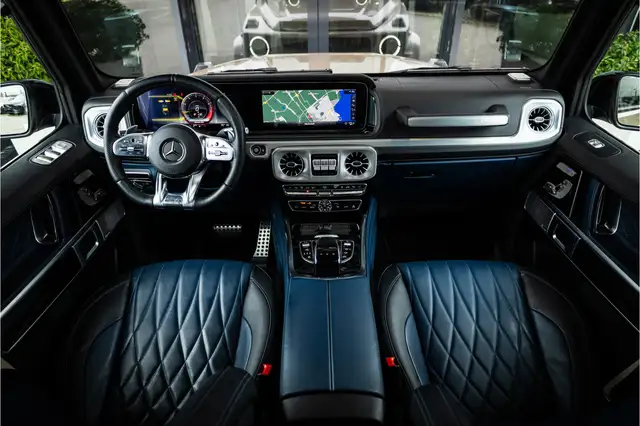 Mercedes-Benz G-Class view 9