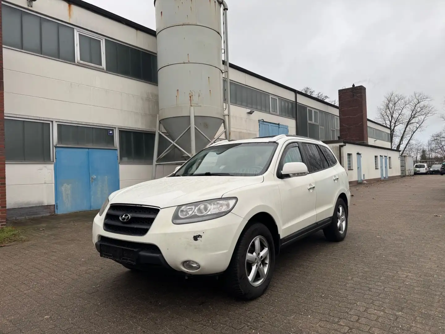Hyundai SANTA FE 2.2 CRDi GLS 4X4 AUTOMATIK Weiß - 2