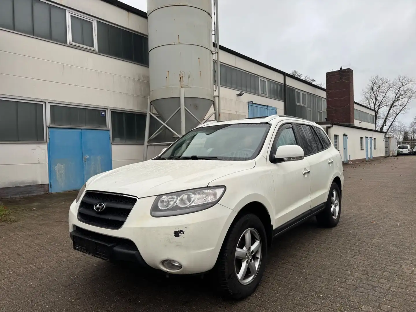 Hyundai SANTA FE 2.2 CRDi GLS 4X4 AUTOMATIK Weiß - 1