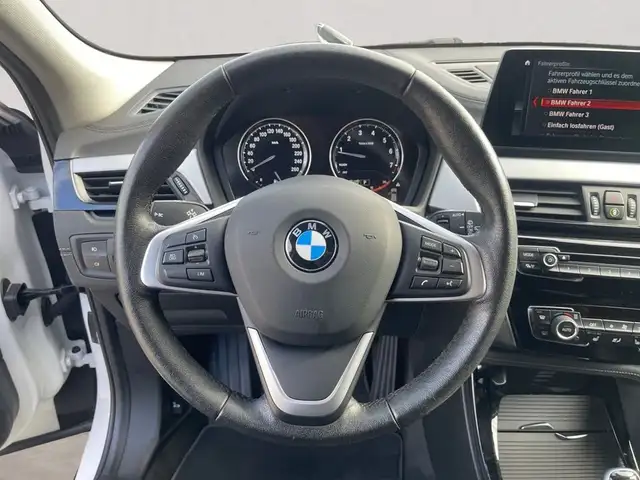 BMW X2 view 13