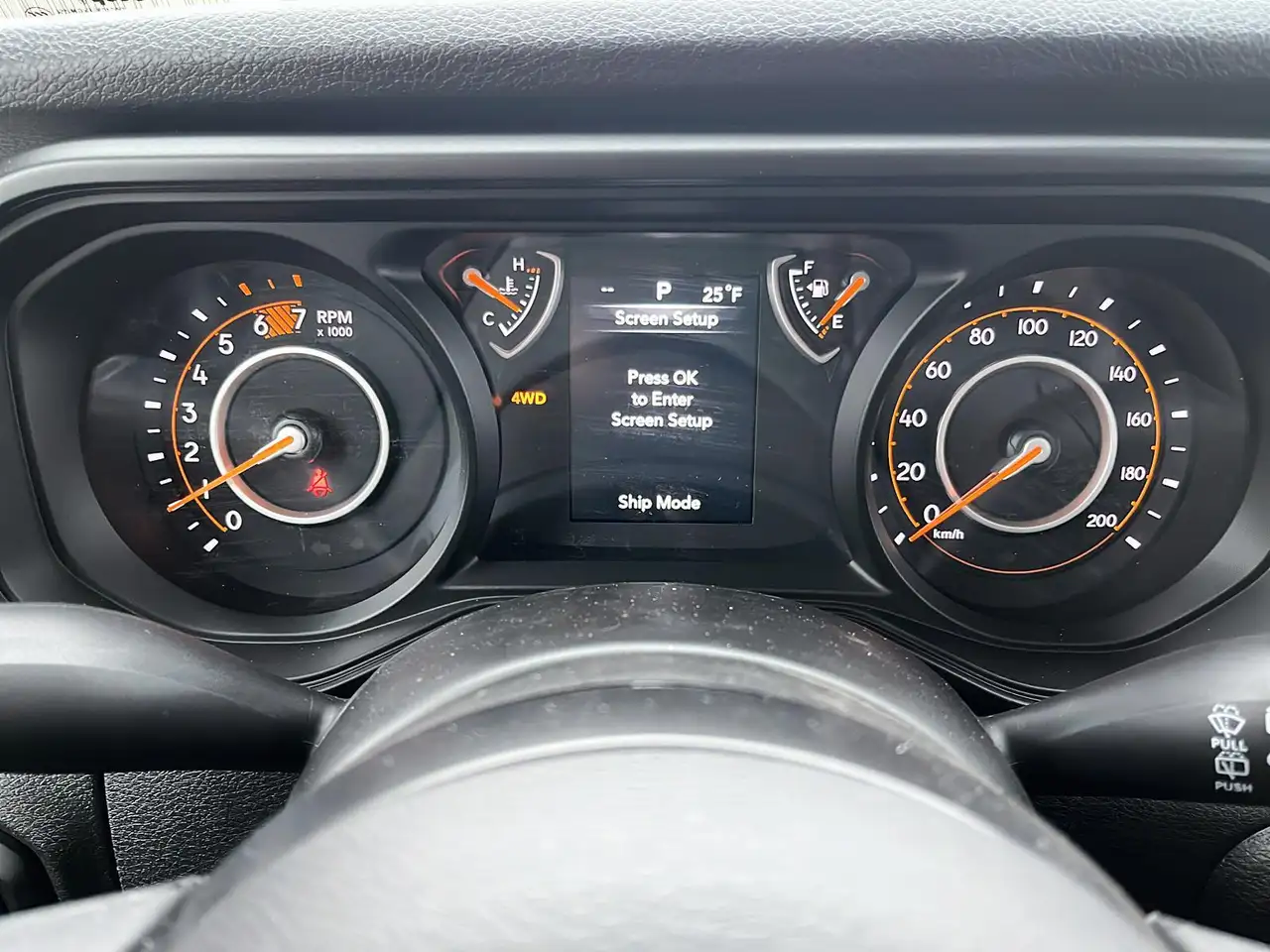 Jeep Wrangler снимка Jeep Wrangler