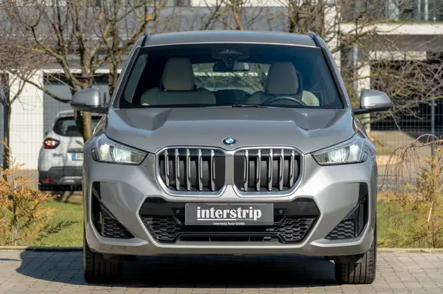 BMW X1 view 2
