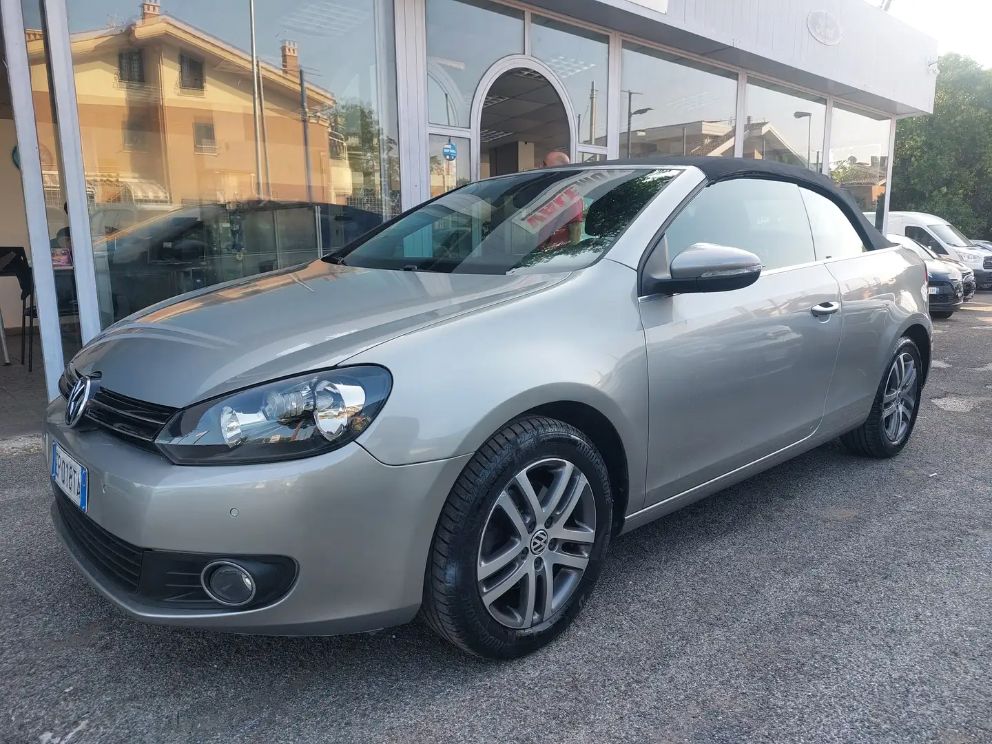 Volkswagen Golf Golf Cabrio 1.6 tdi 105cv Argento - 1