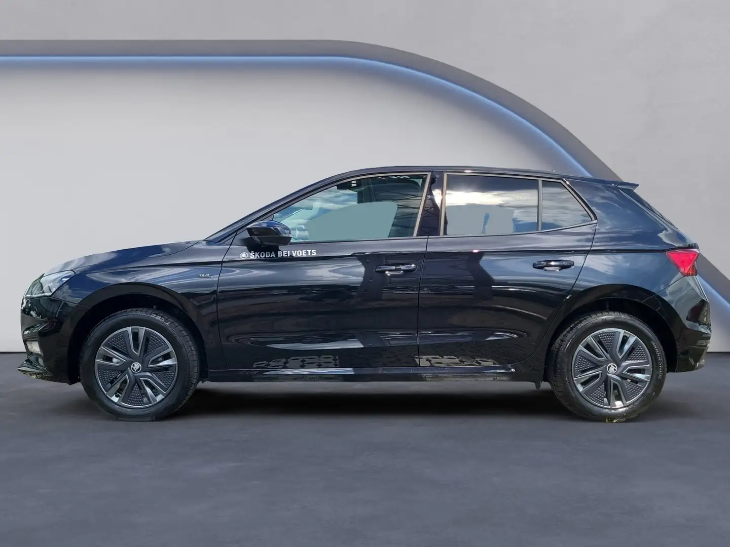 Skoda Fabia Tour 1.0 TSI LaneAssist+LED+SHZ+Bluetooth Schwarz - 2