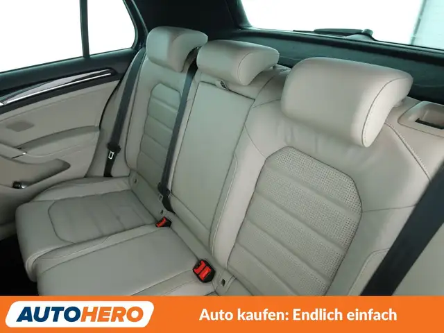 Volkswagen Golf view 14