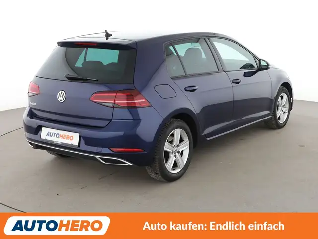 Volkswagen Golf view 6