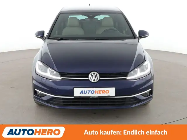 Volkswagen Golf view 9