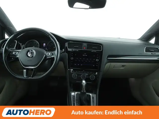 Volkswagen Golf view 12