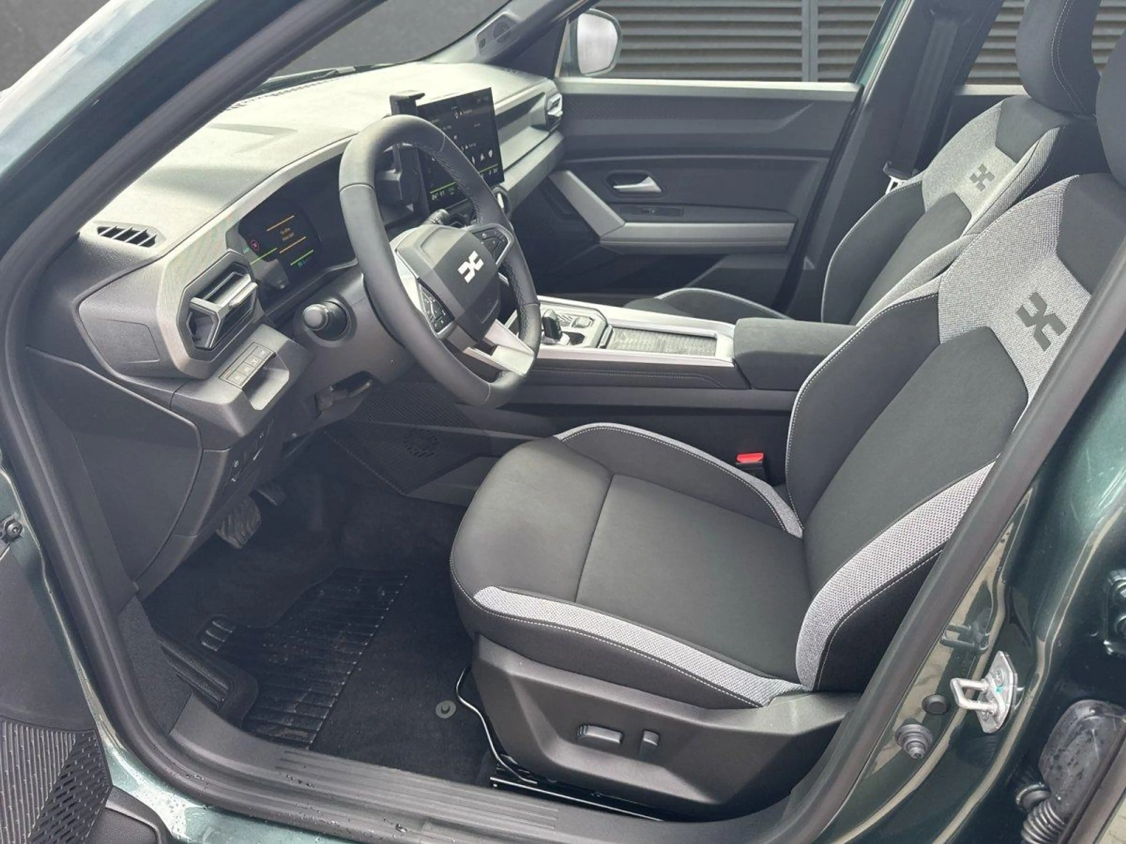 Dacia Bigster Journey MV-Kamera+SHZ+LED Hybrid 155 116 kW (15... — photo 4
