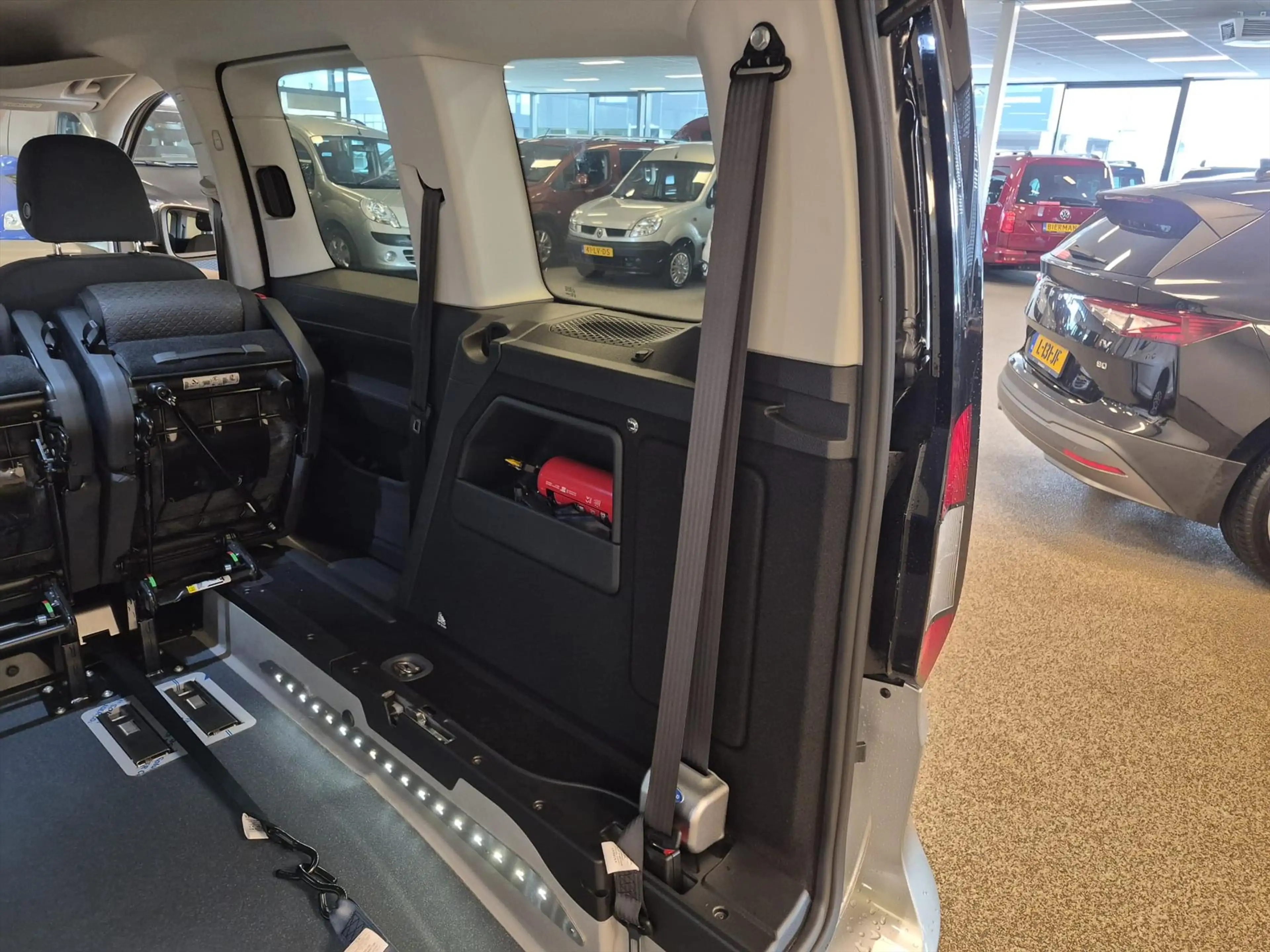 Ford Tourneo Connect L1 Rolstoelauto Automaat 3+1 of 5+0 — photo 5